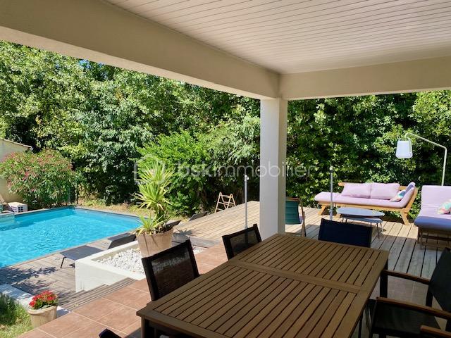 Maison contemporaine de 151 m² - TERRASSE.jpg