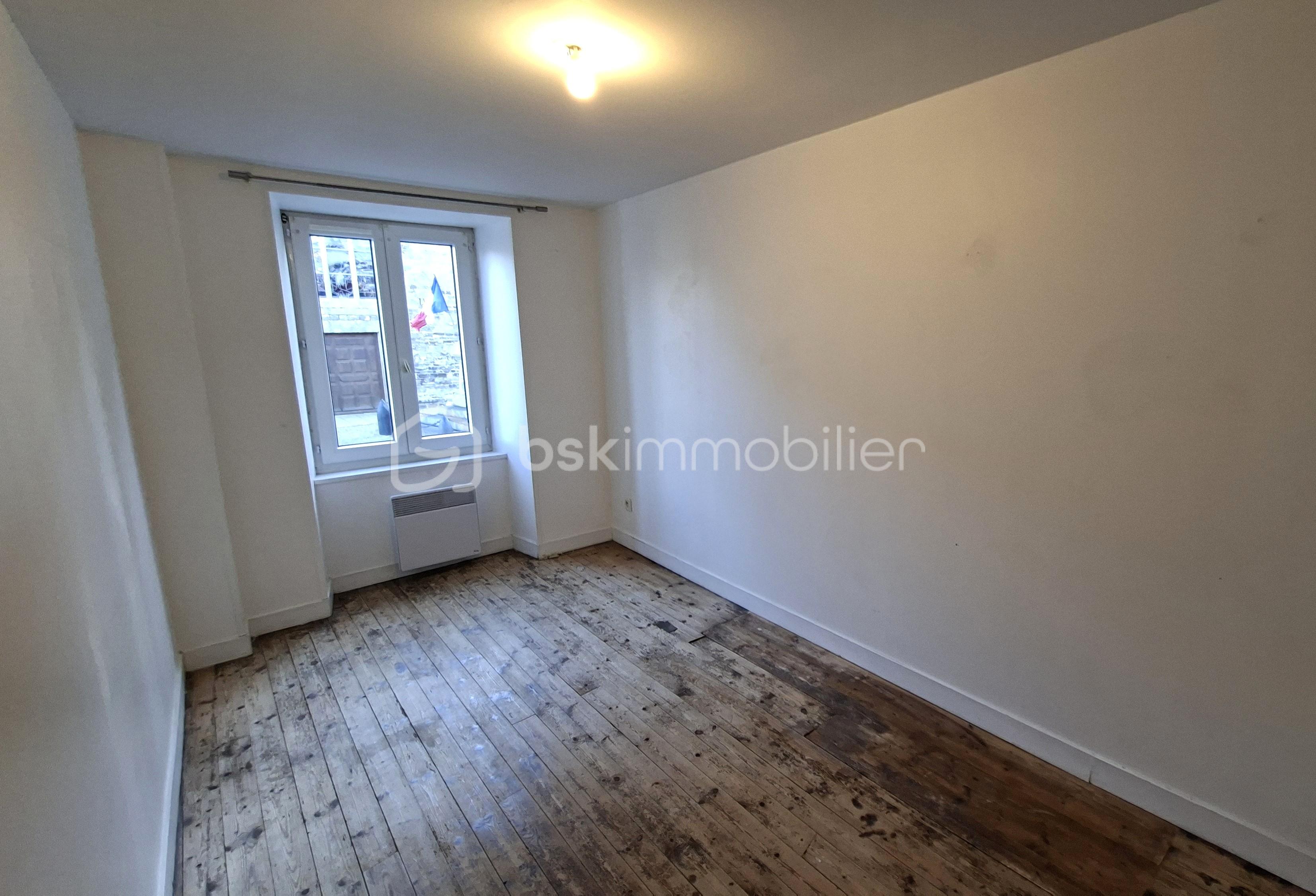 Maison de village de 78 m² - LEBES chambre 2 1.jpg