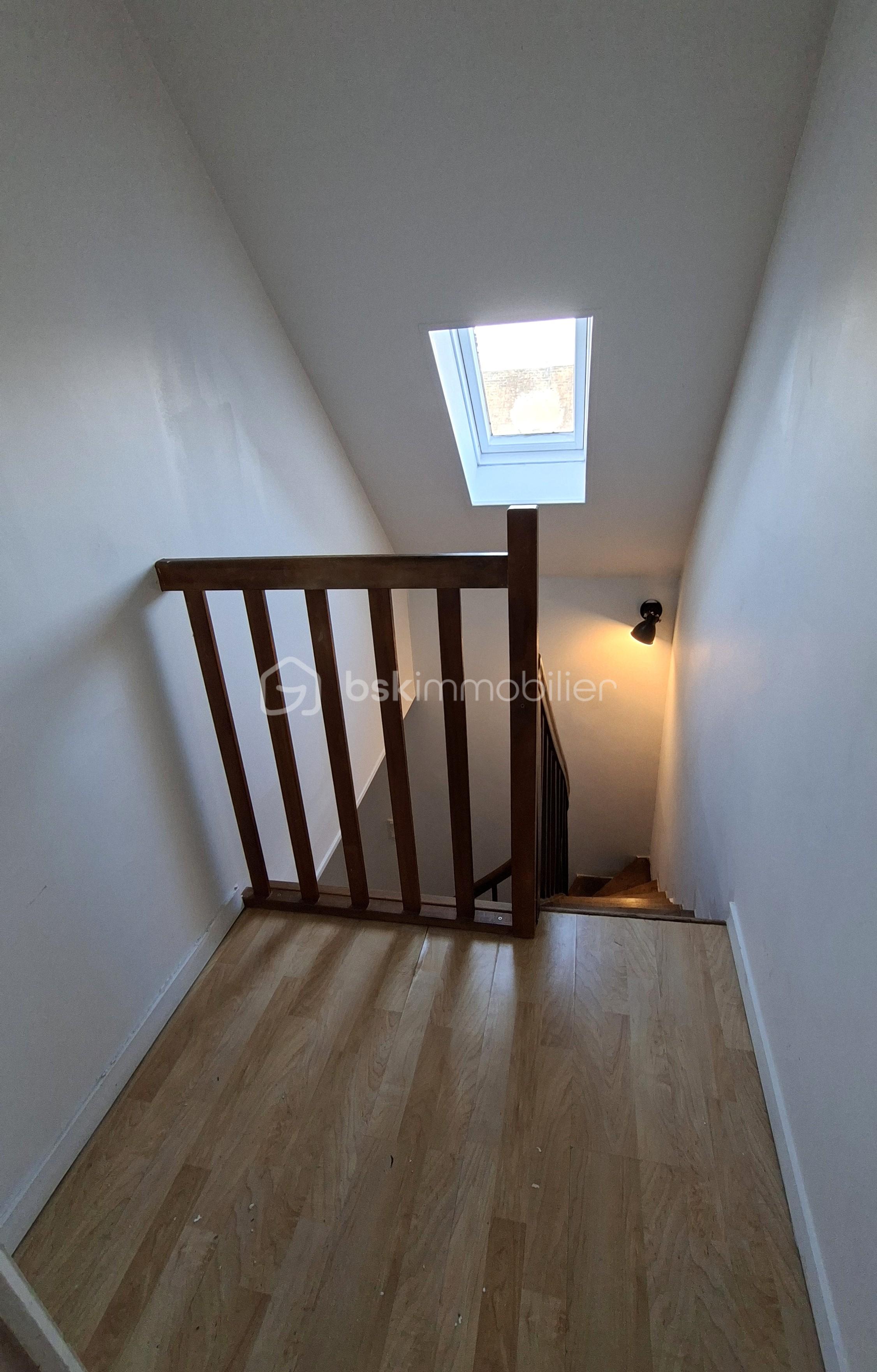 Maison de village de 78 m² - LEBES dégagement 2ème étage .jpg