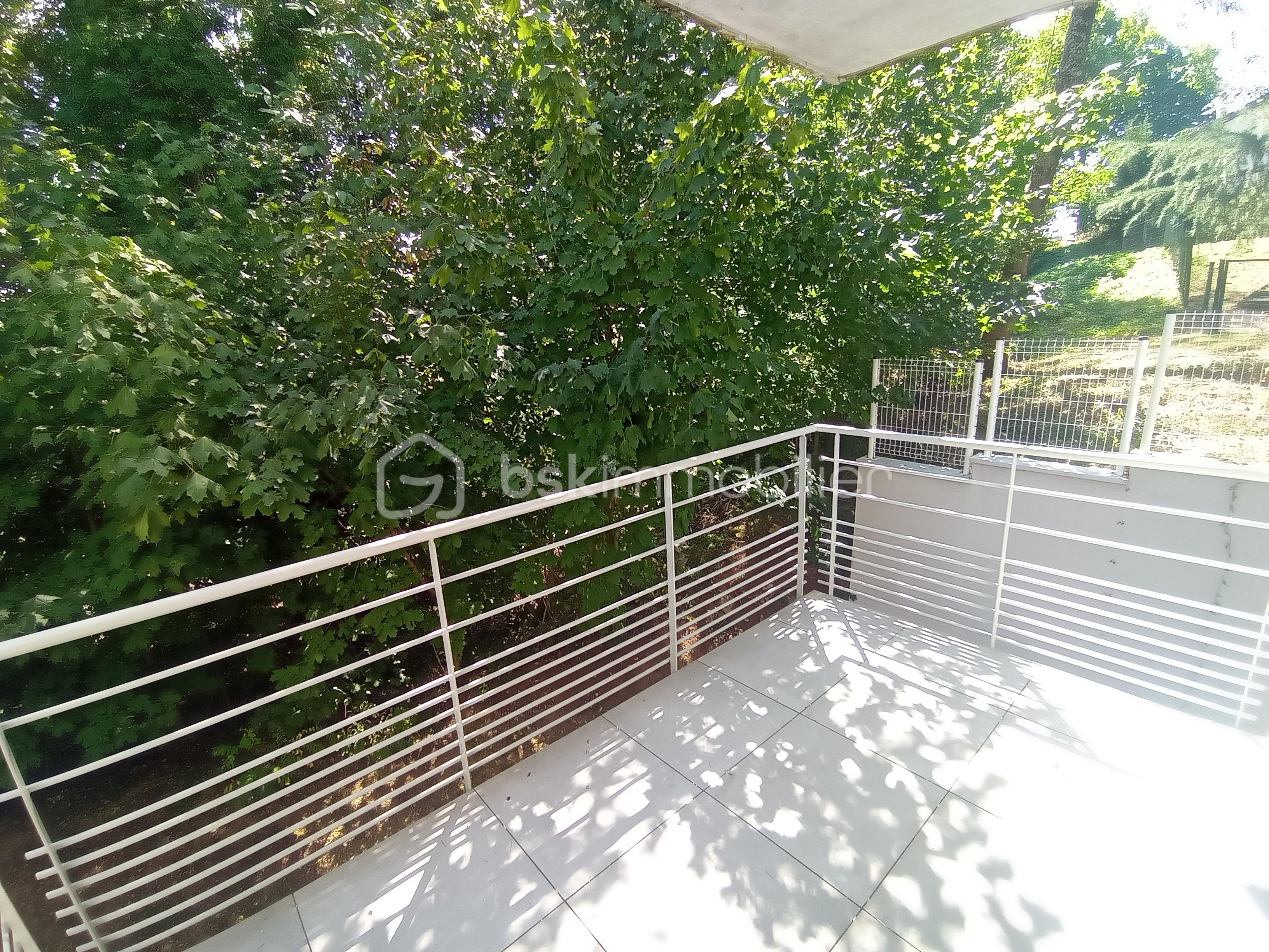 Appartement de 61 m² - TILLEROYES 1 ETAGE 2.jpg