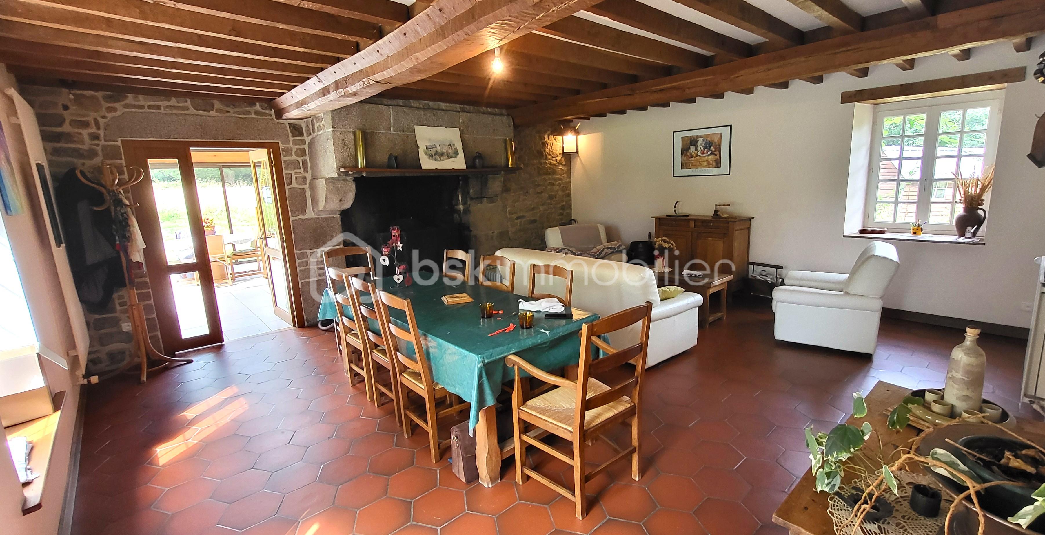 Maison longere de 165 m² - HUET Roger séjour vers Nord.jpg