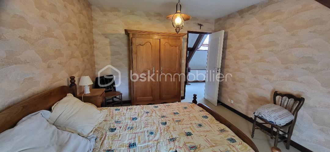 Maison longere de 165 m² - HUET Roger chambre 2 1.jpeg
