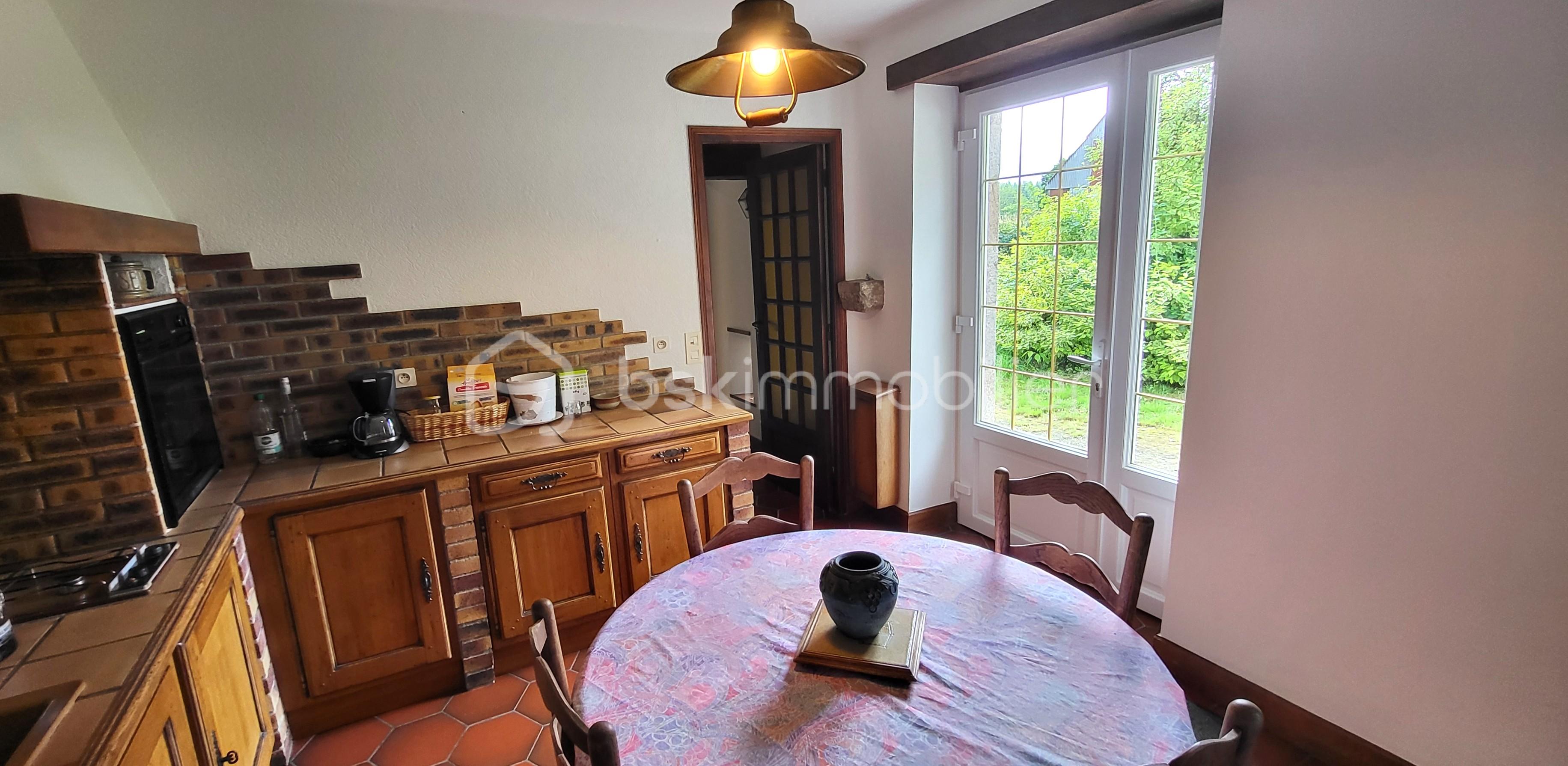 Maison longere de 165 m² - HUET Roger cuisine 3.jpg