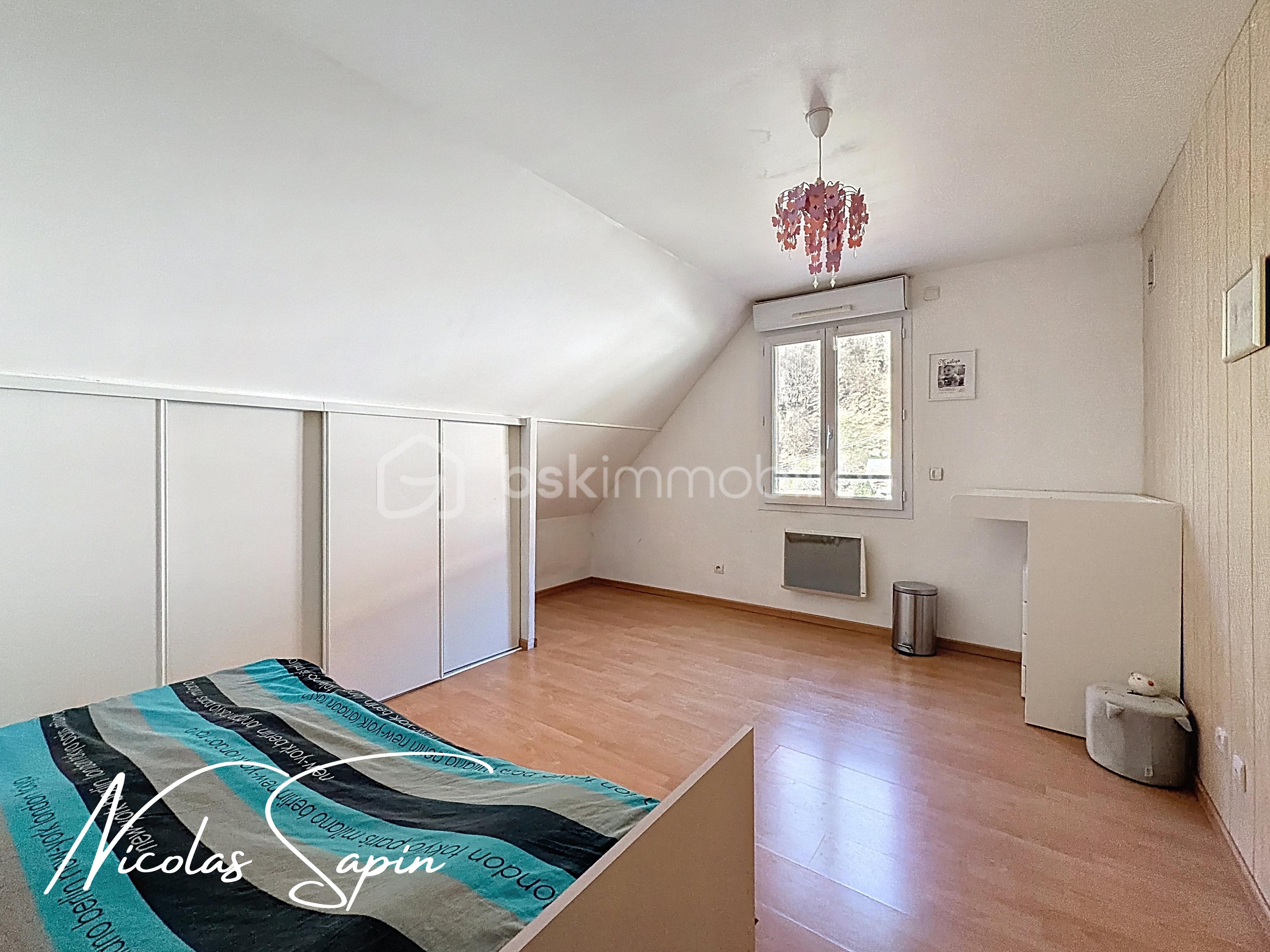 Maison de 123 m² - sechilienne_00002.jpg