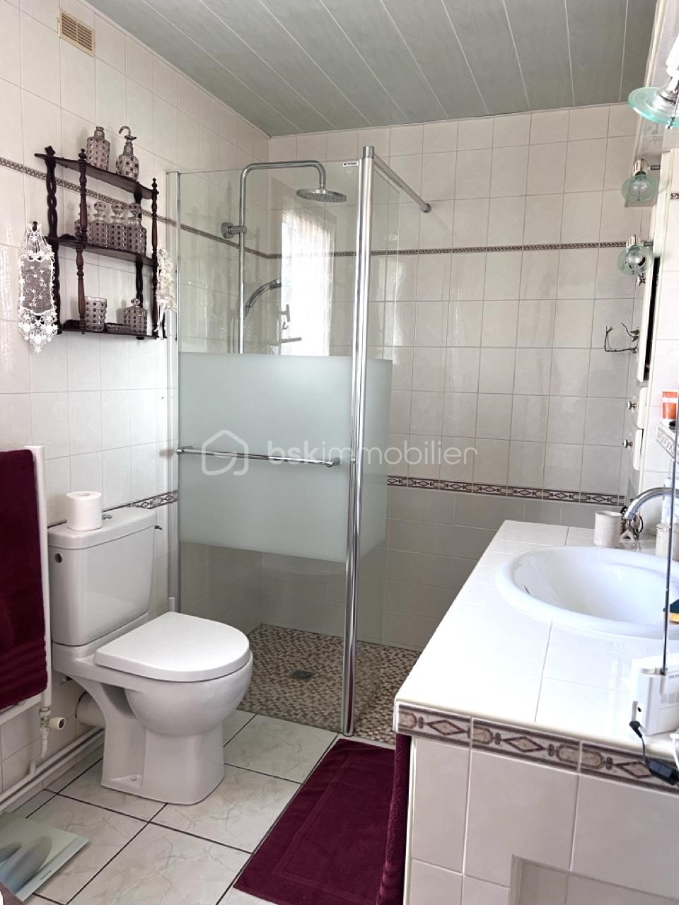 Maison de 127 m² - sde wc etage.jpeg