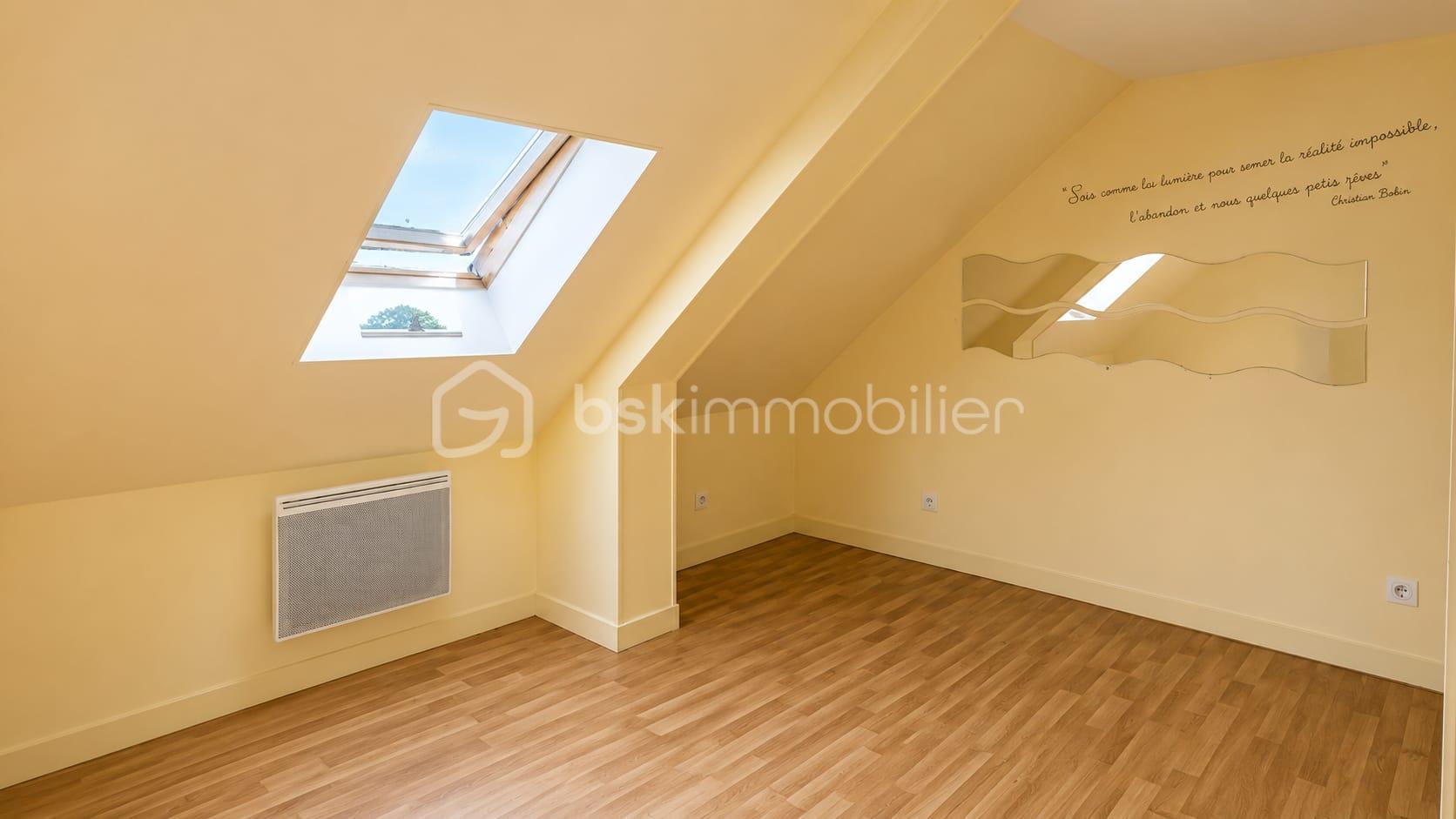 CHAMBRE ETAGE 2.jpeg