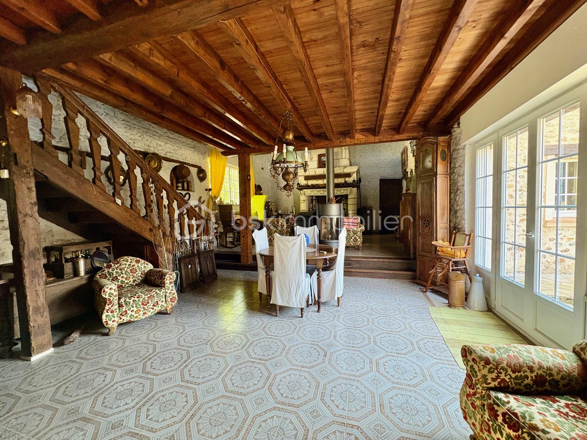 Corps de ferme de 300 m² - dep sej.jpg