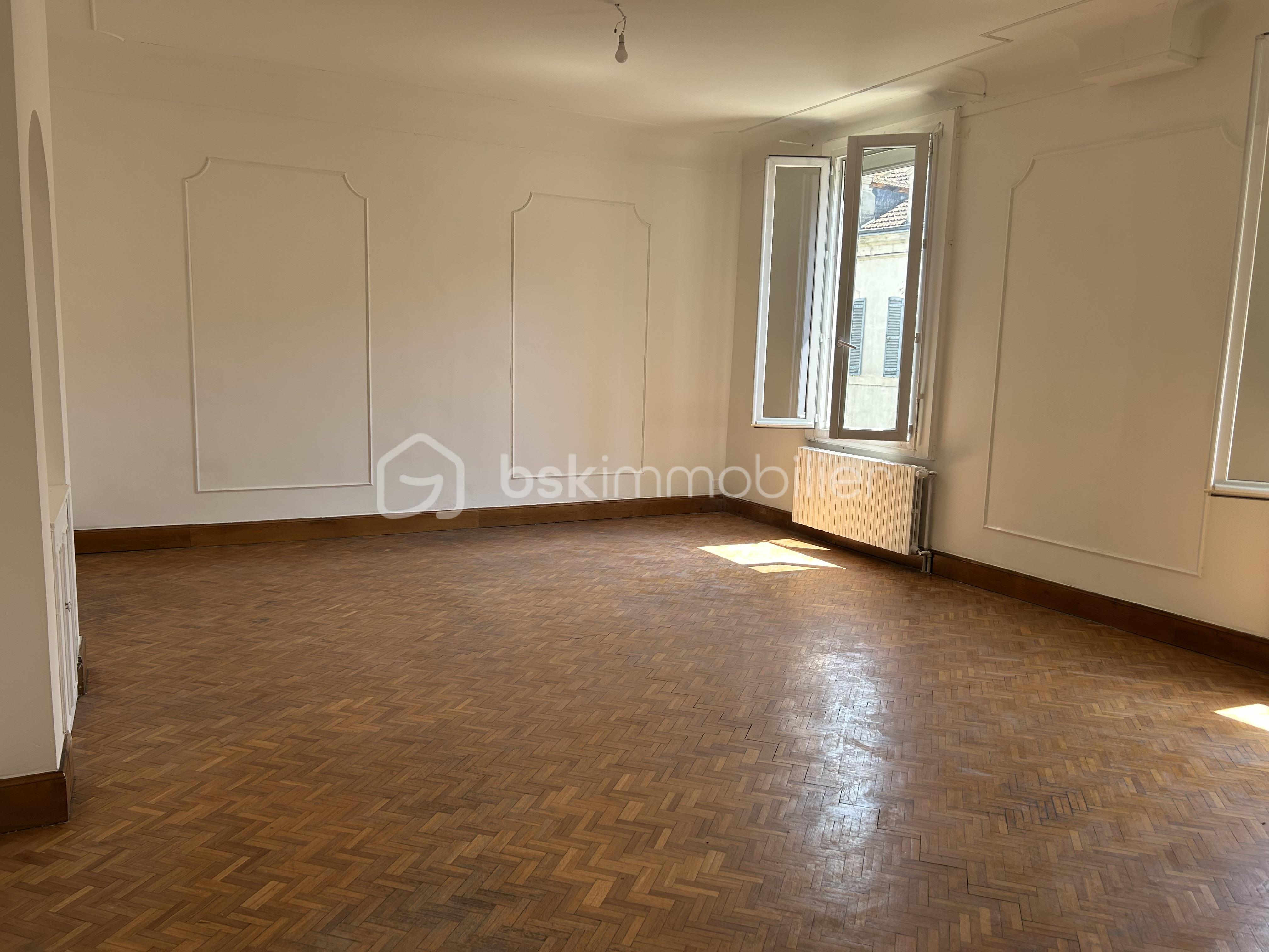 Immeuble de 156 m² - SEJOUR.jpeg