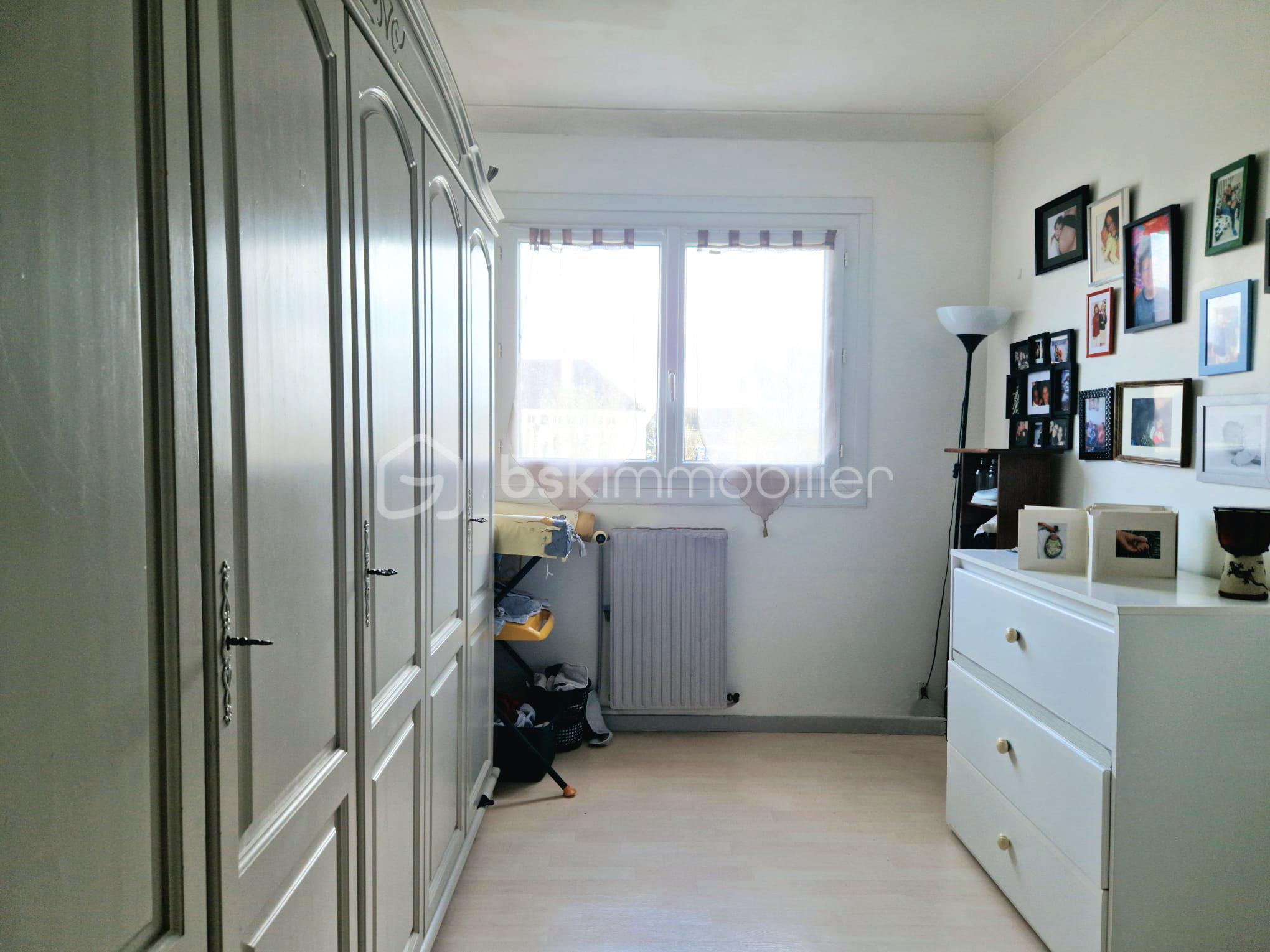 Maison de 98 m² - MAISON A VENDRE MAUREPAS 11.jpg