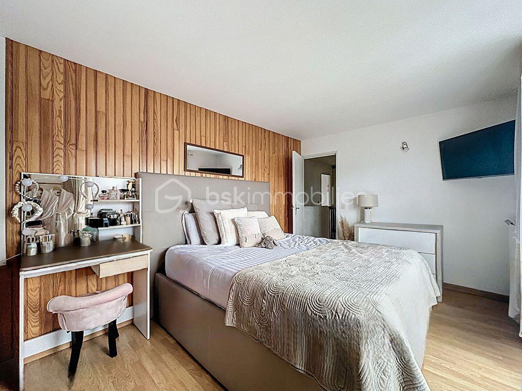 Maison de 140 m² - 7123351f04e75236a0e4899b35a44ba5ca5c60b6-Photoroom.png