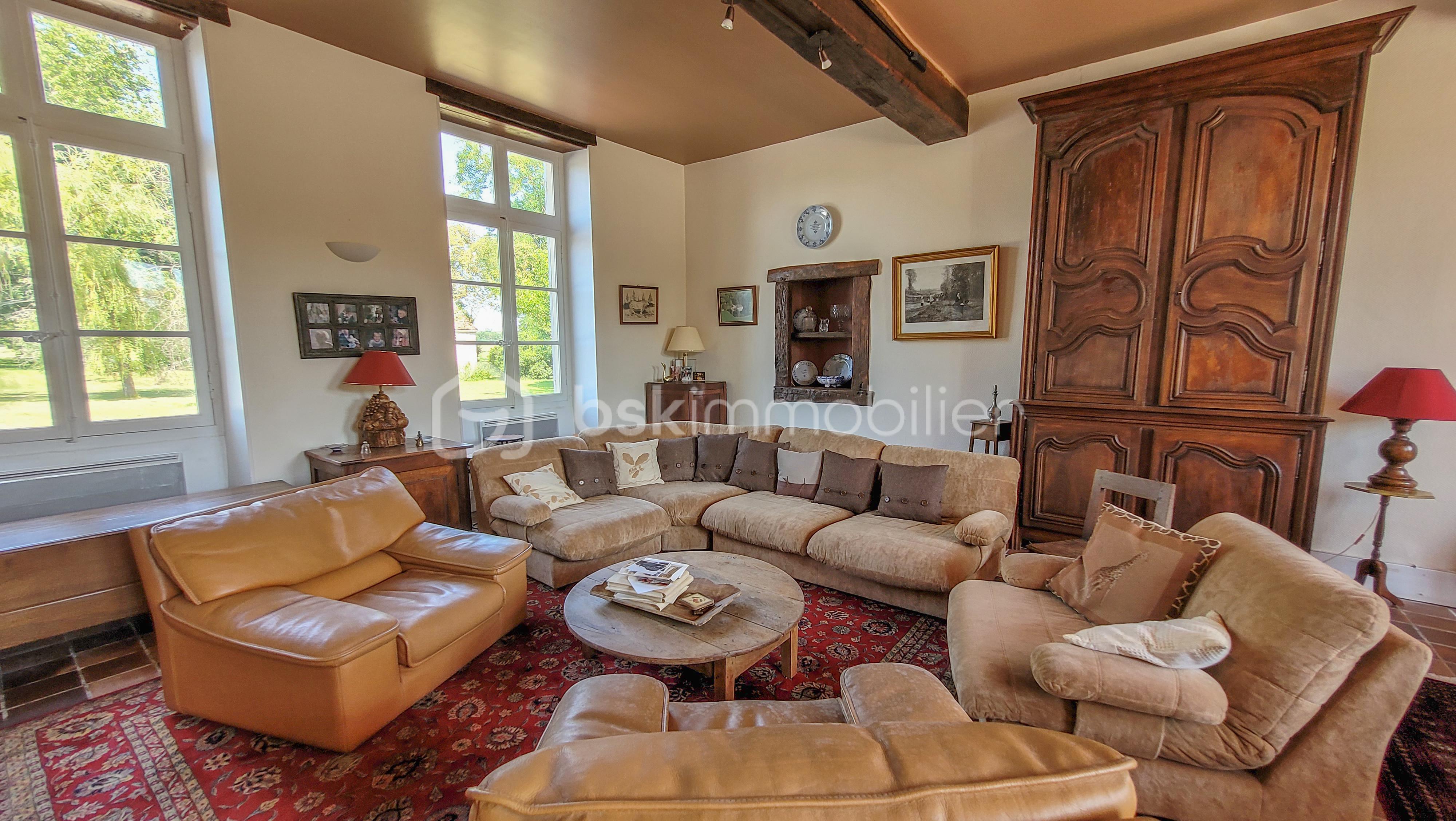 Domaine de 313 m² - BSK-17.jpg