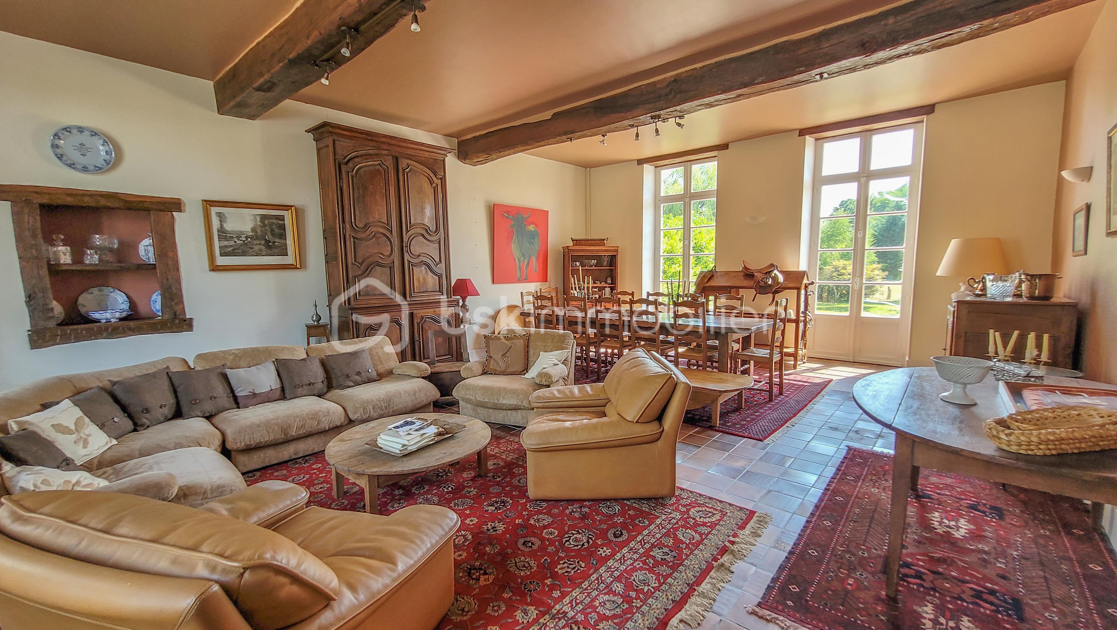 Domaine de 313 m² - BSK-18.jpg