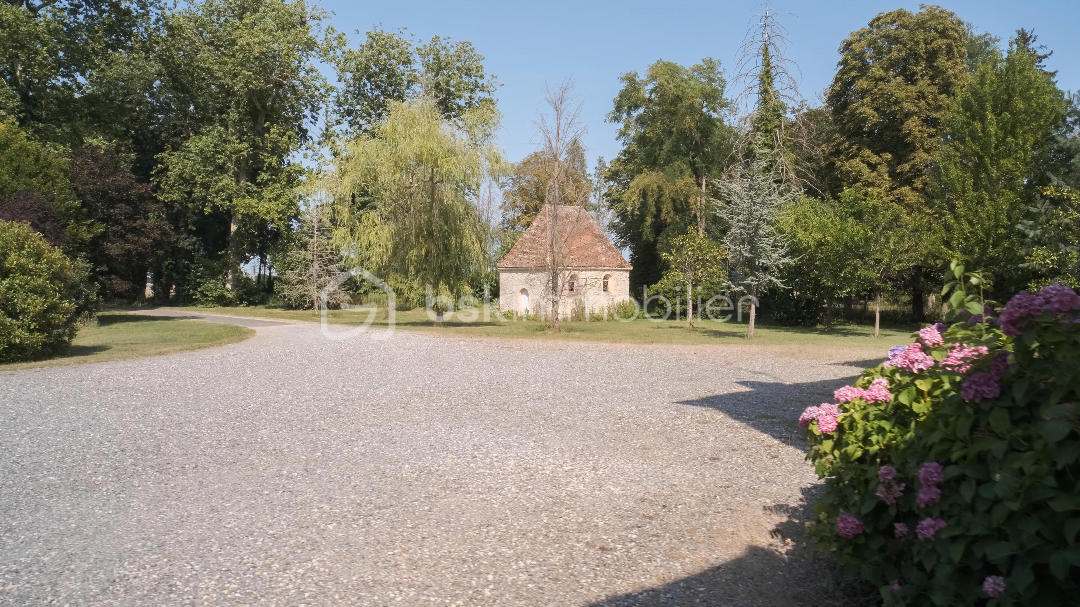 Domaine de 313 m² - BSK-50.jpg