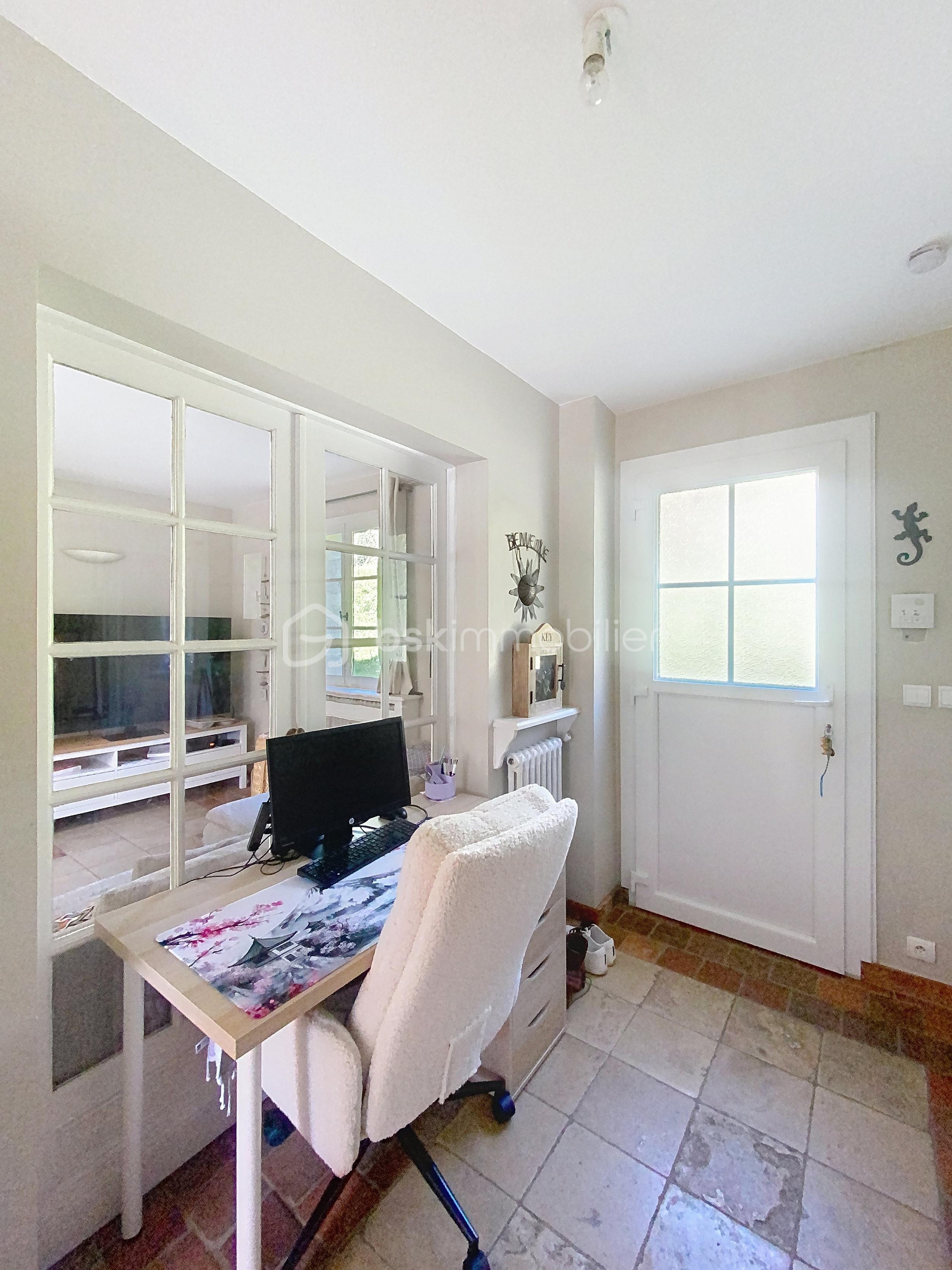 Maison en pierre de 90 m² - lormann_00007.jpg