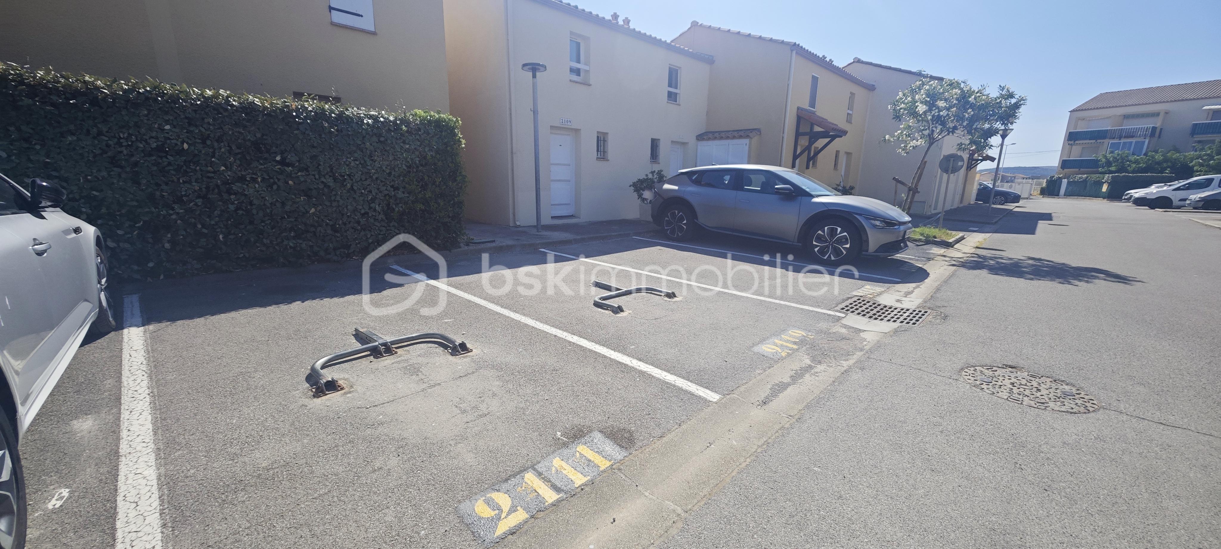 Parking.jpg