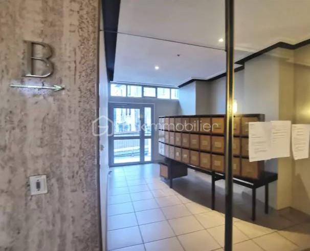Appartement de 52 m² - thumbnail_Hall BAL.jpg