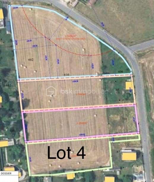 Terrain de 2 331 m² - Lot 4.jpg