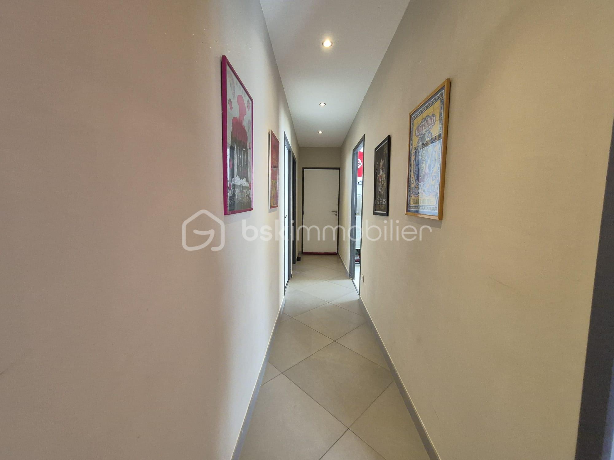 Maison de 104 m² - WhatsApp Image 2025-10-06 à 19.28.40_eb4c3f00.jpg