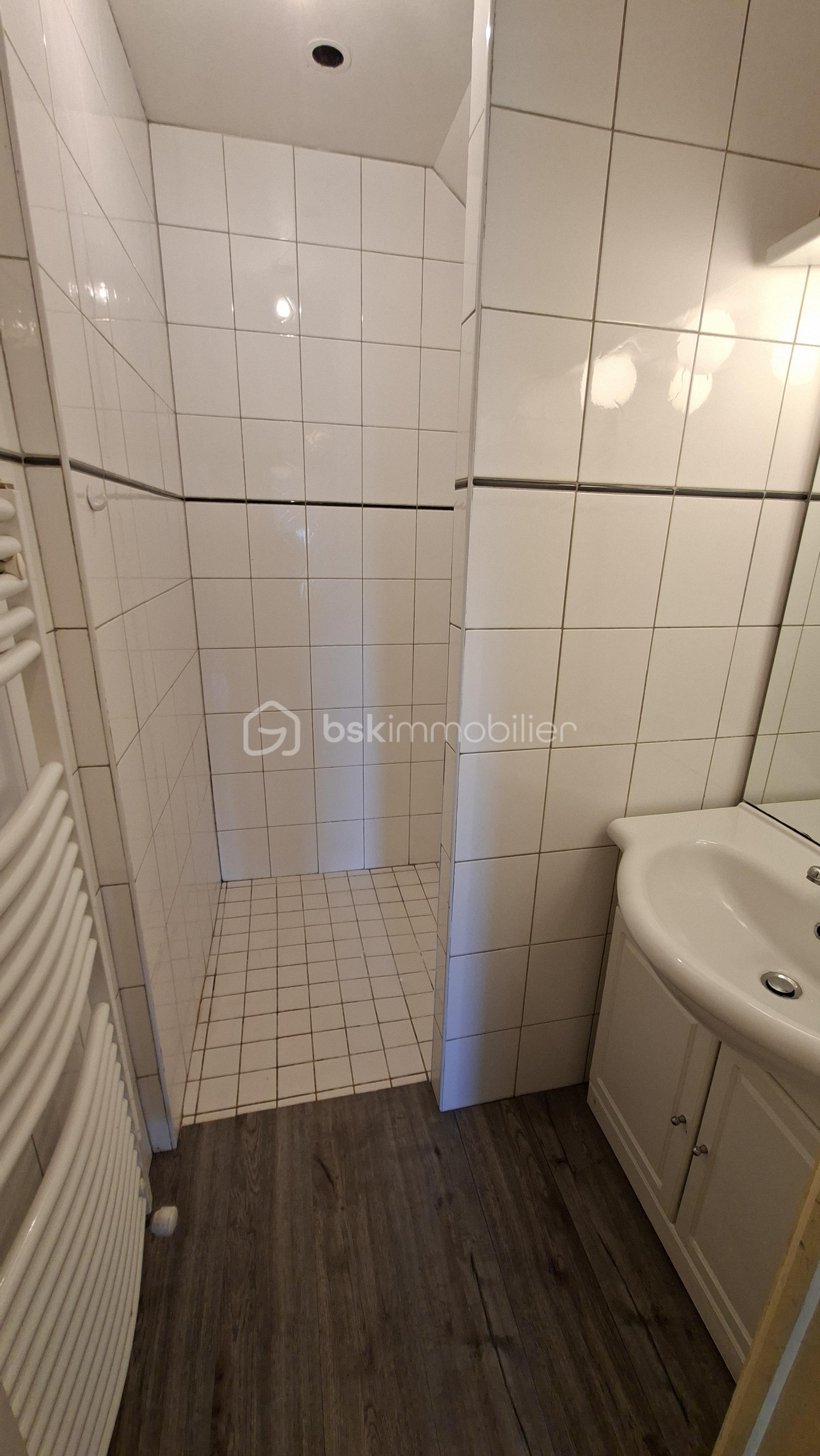 ROB SDB PLE ETAGE.jpg
