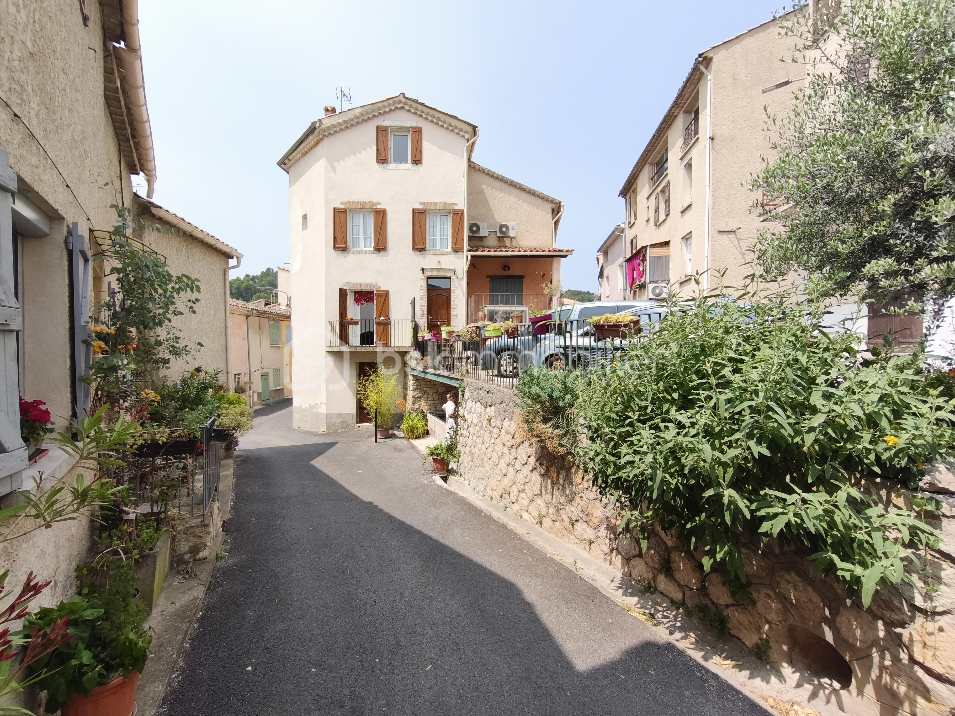 Maison de village de 95 m² - IMG_20250608_122549.jpg