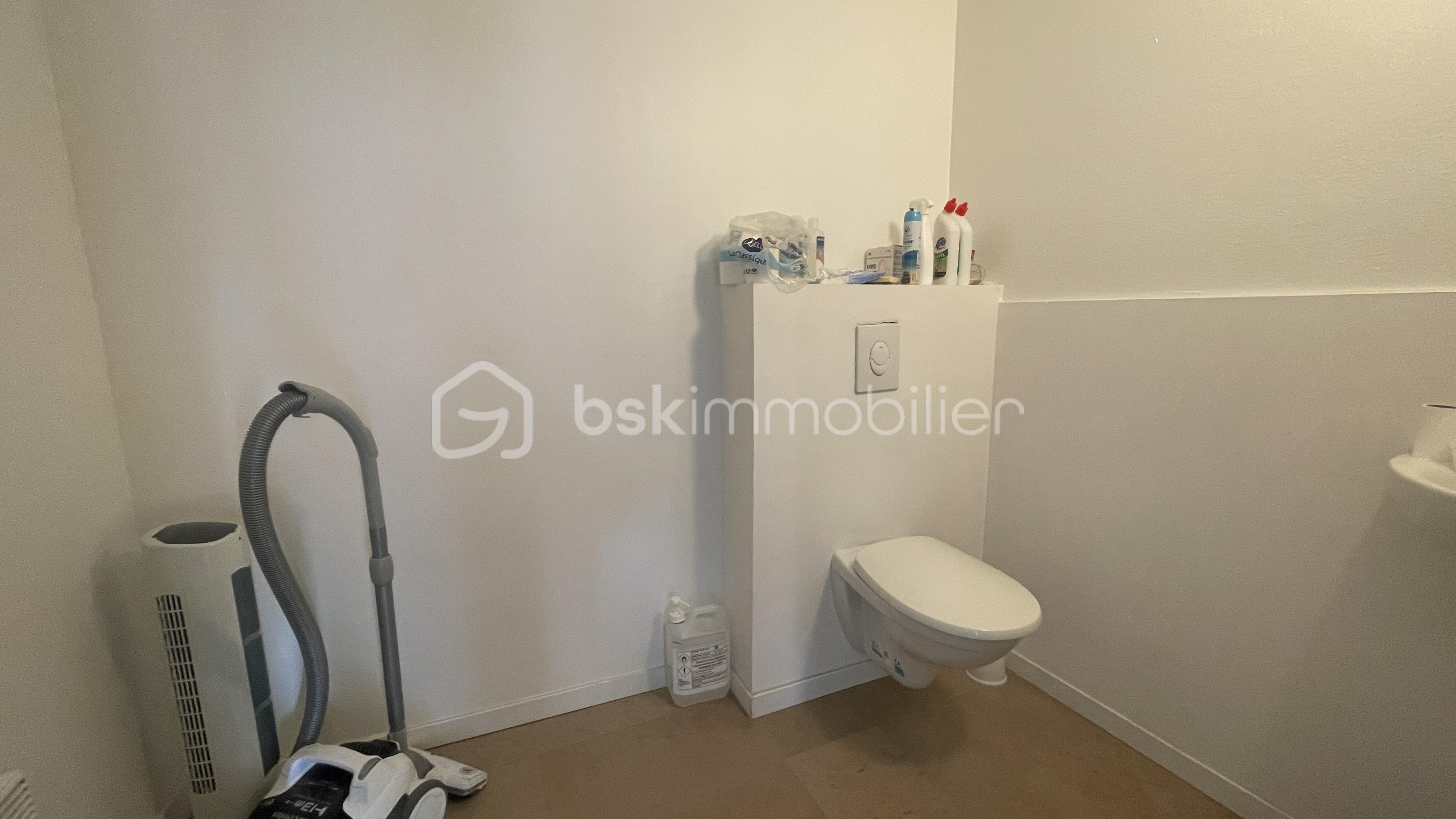 Bureau de 58 m² - IMG_9396.jpg