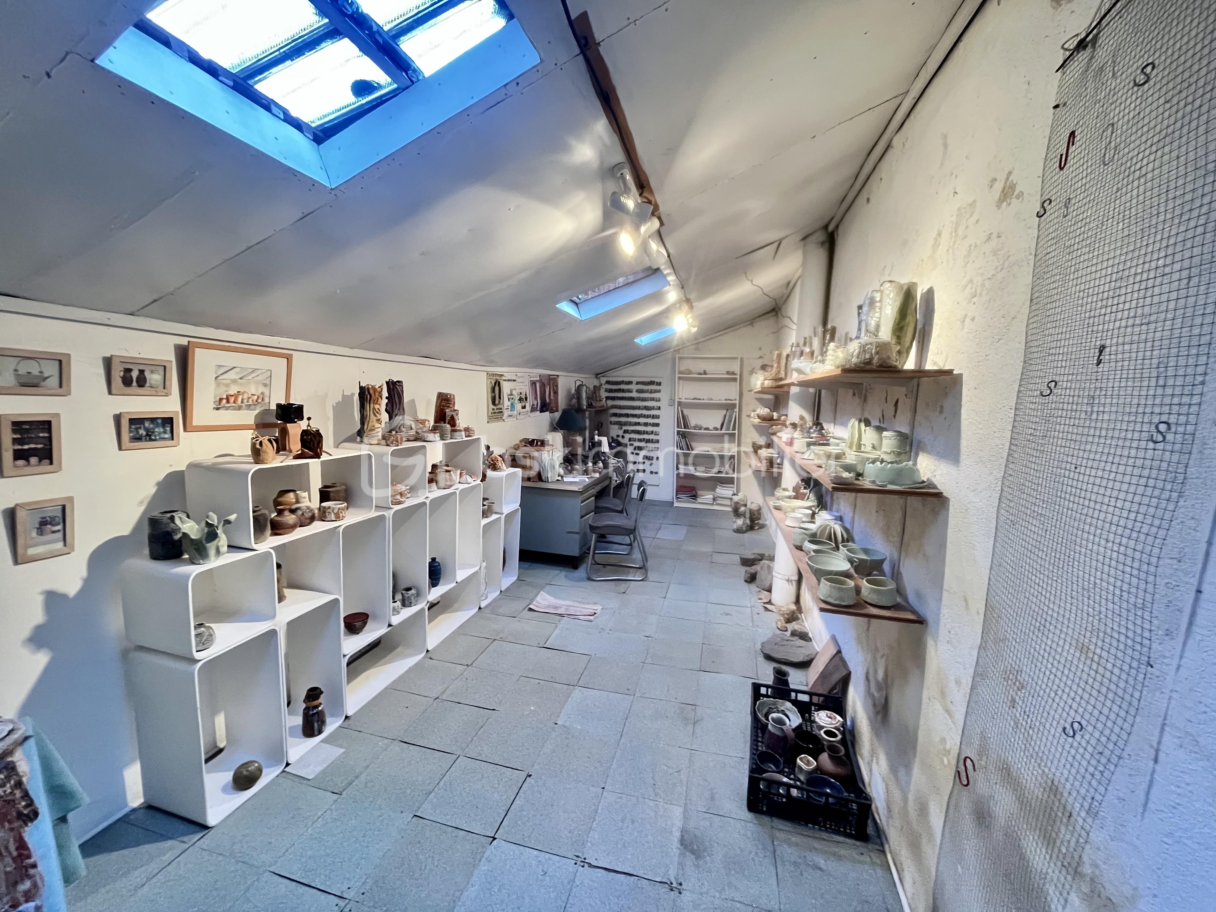 Immeuble de 56,60 m² - 6-arrivée à l'étage.jpeg