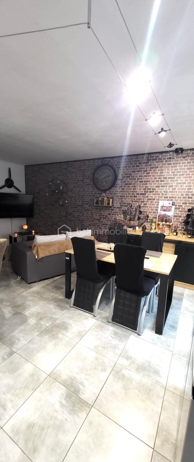 Maison jumelee de 120 m² - IMG-20251230-WA0009.jpg