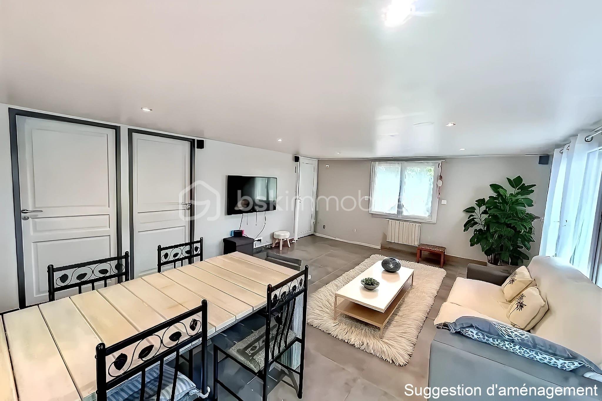 Maison de 114 m² - RDC - Salon sans photo.jpg