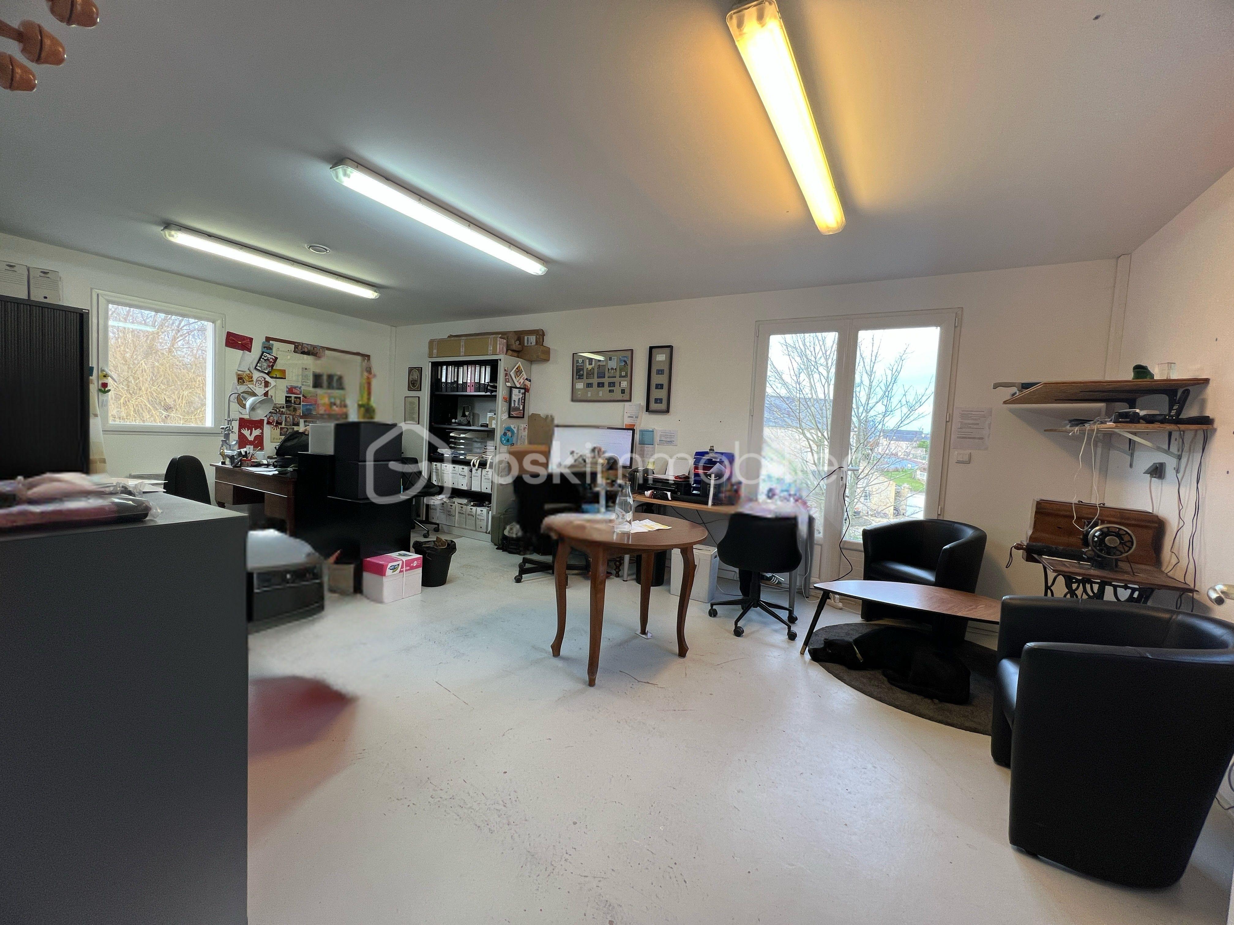 Local commercial de 764 m² - Design sans titre (4).jpg