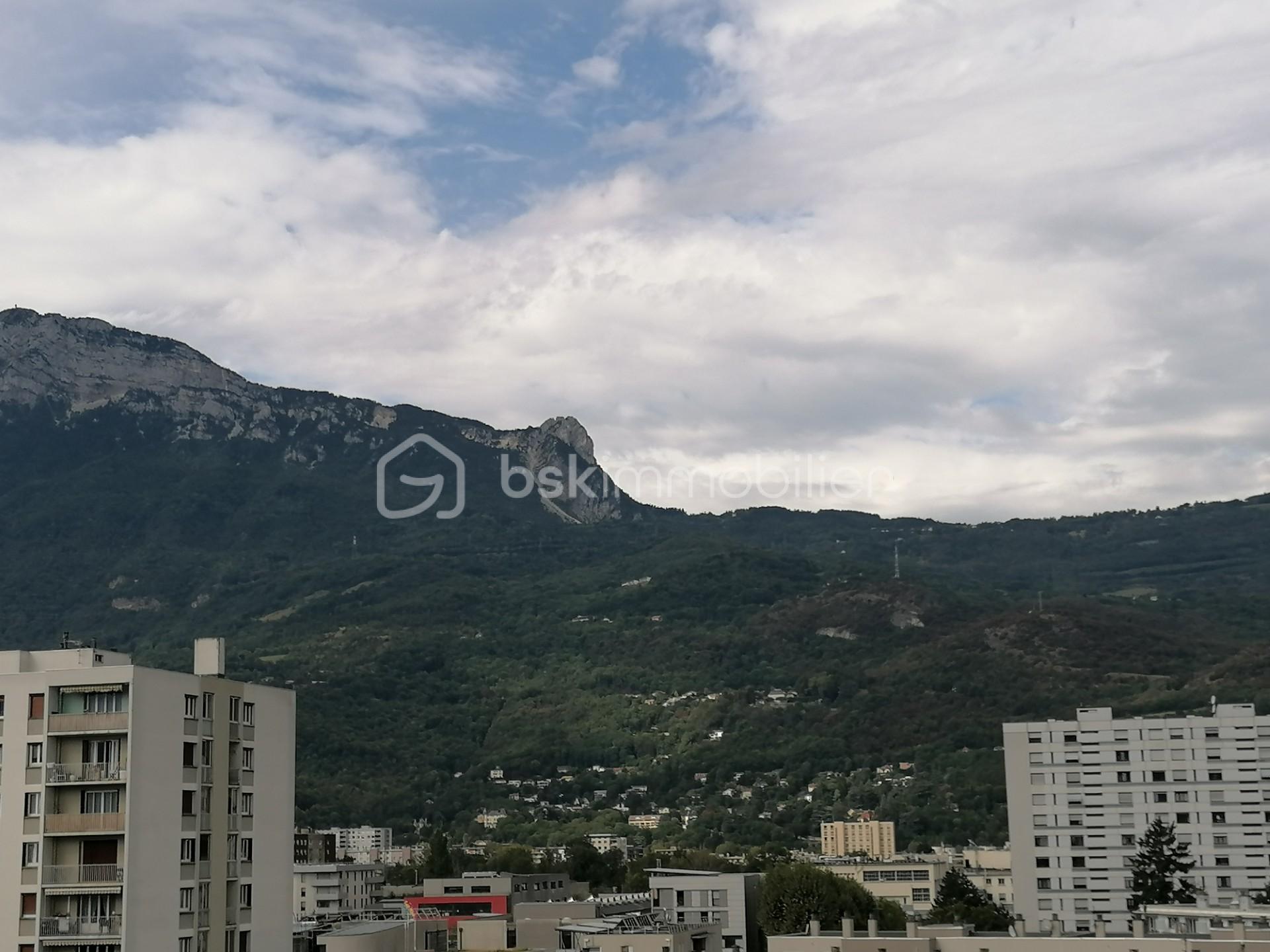 Appartement de 70,69 m² - ext2.jpg