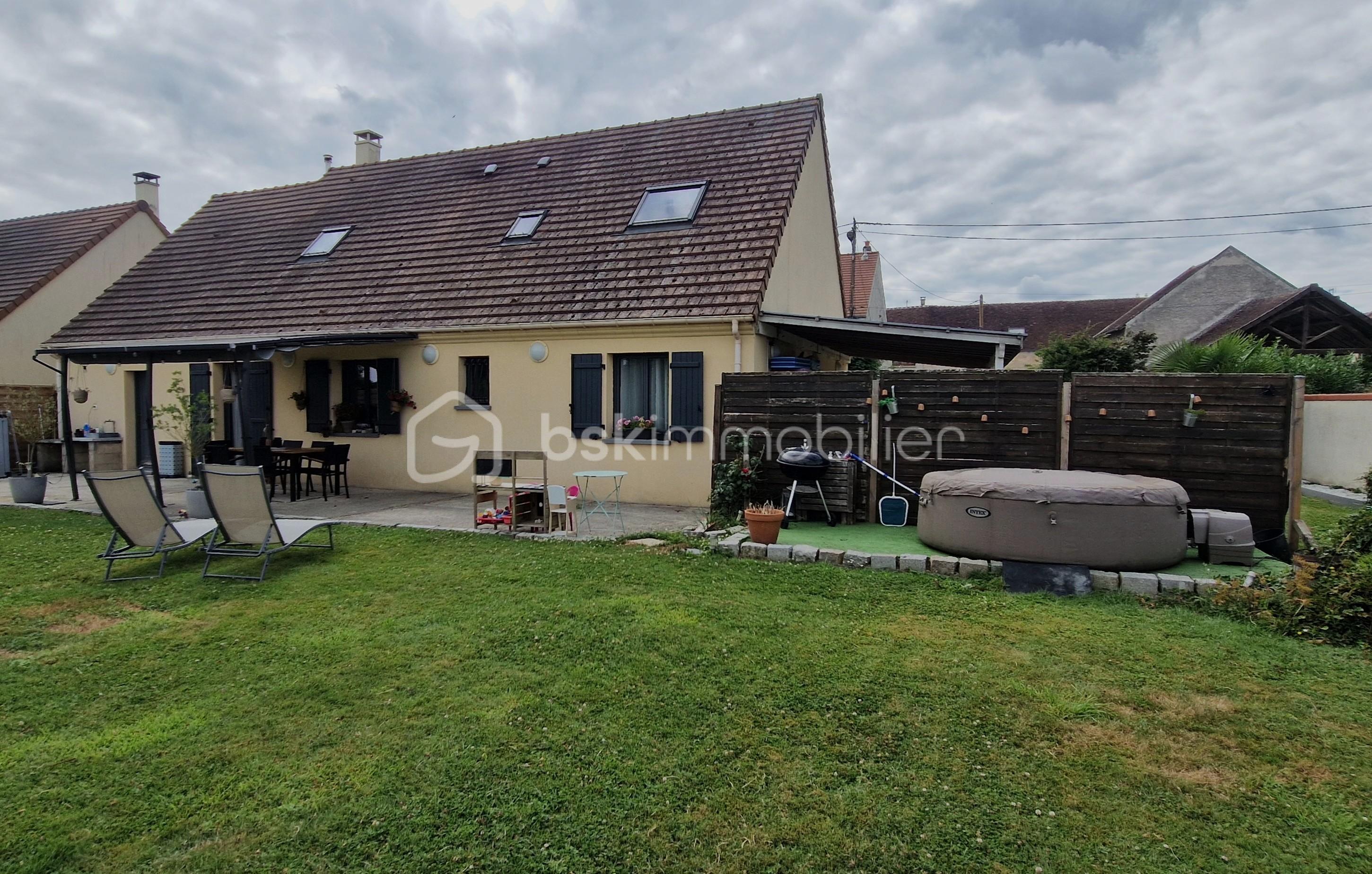 Pavillon de 155 m² - FACADE AR.jpg