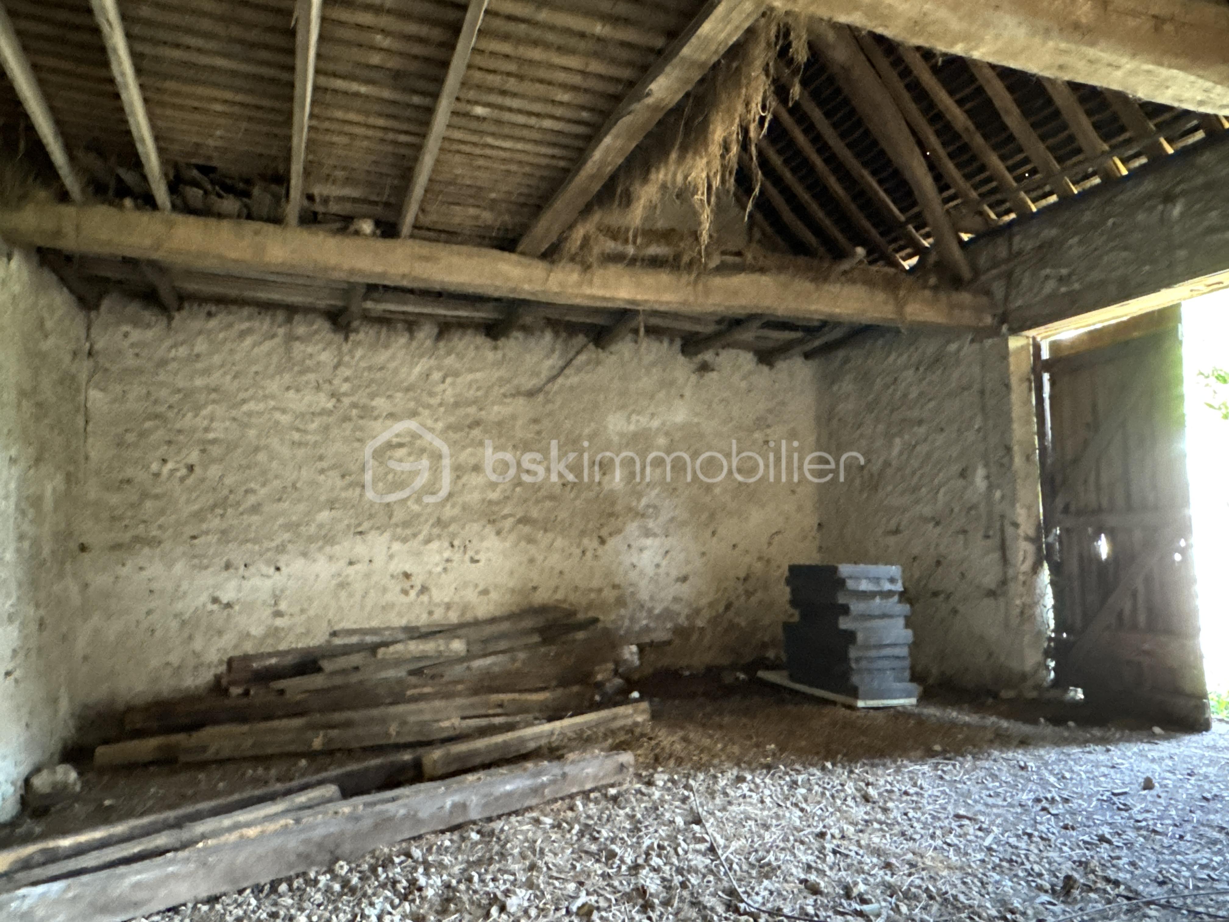 Grange de 300 m² - DJI_20250805_165203_671.JPG