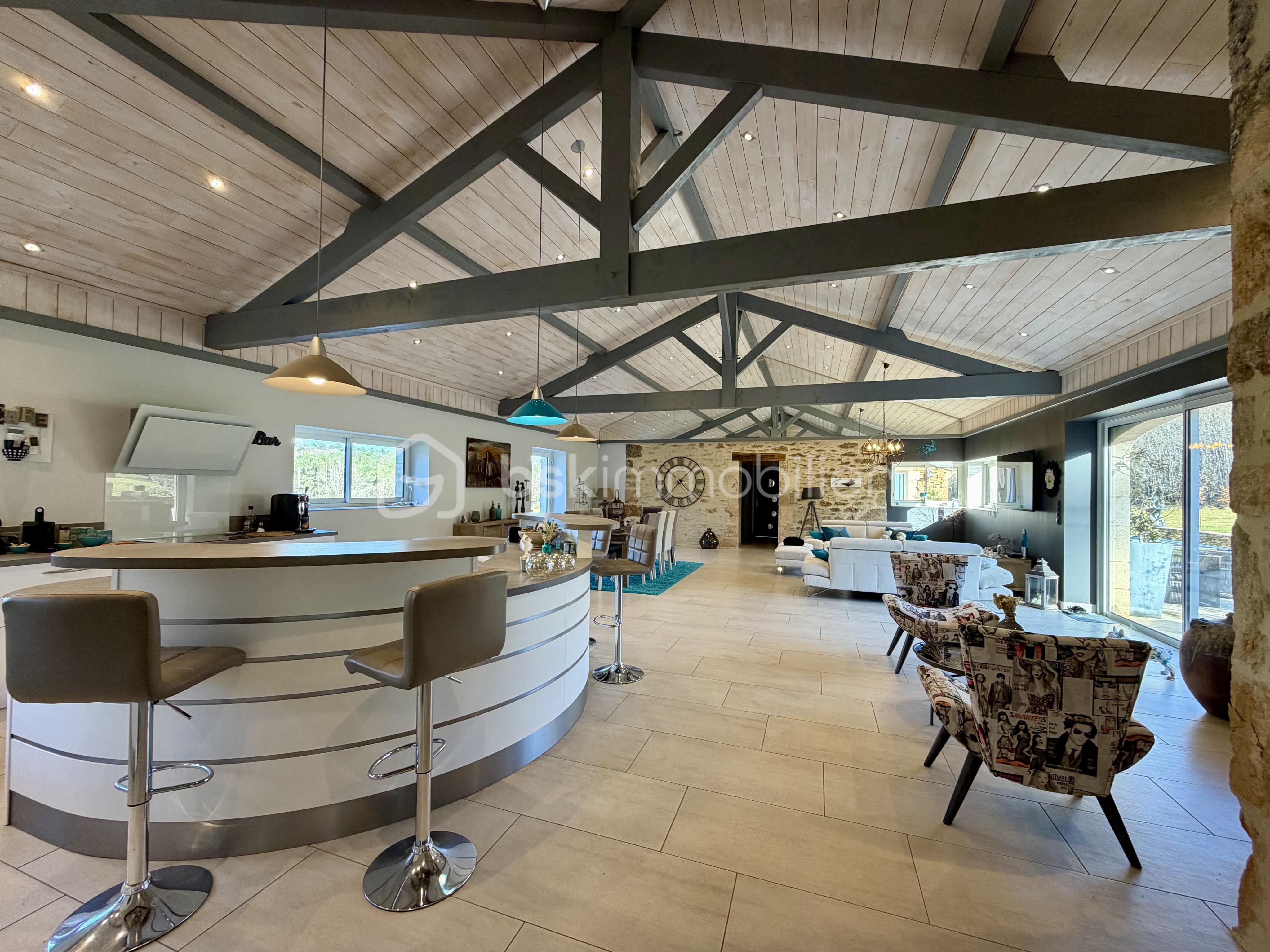 Maison de 210 m² - 0994FF57-E834-4BD9-8891-10A9987833CD.jpeg