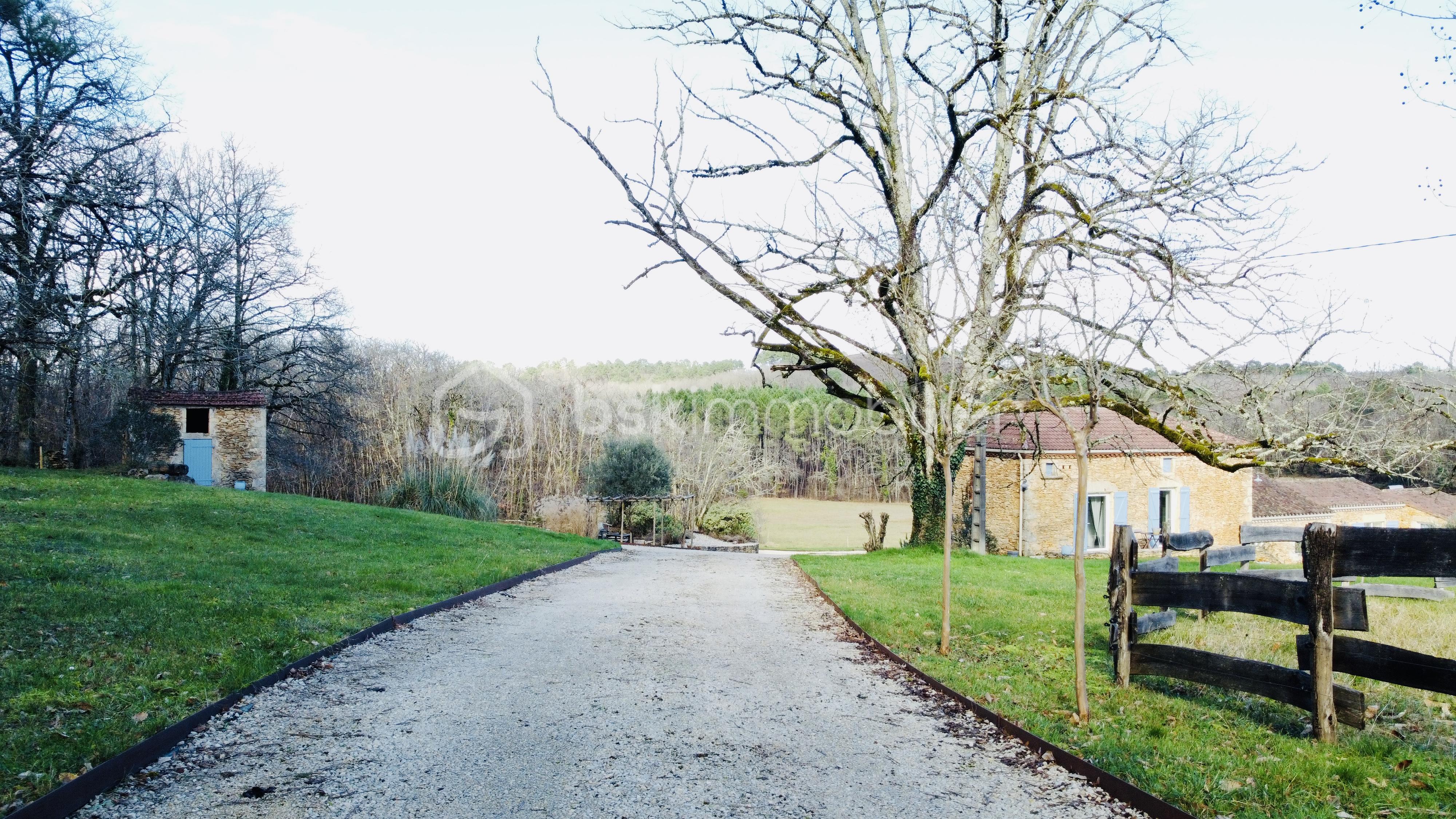 Maison de 210 m² - 5E8100CC-1B12-43A9-AF8B-D70D528199A6.jpeg