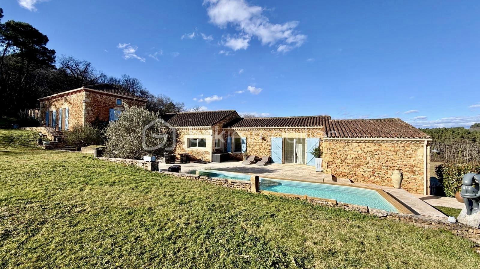 Maison de 210 m² - D9D70E8C-3B54-4E67-856C-402C392BF6C0.jpeg