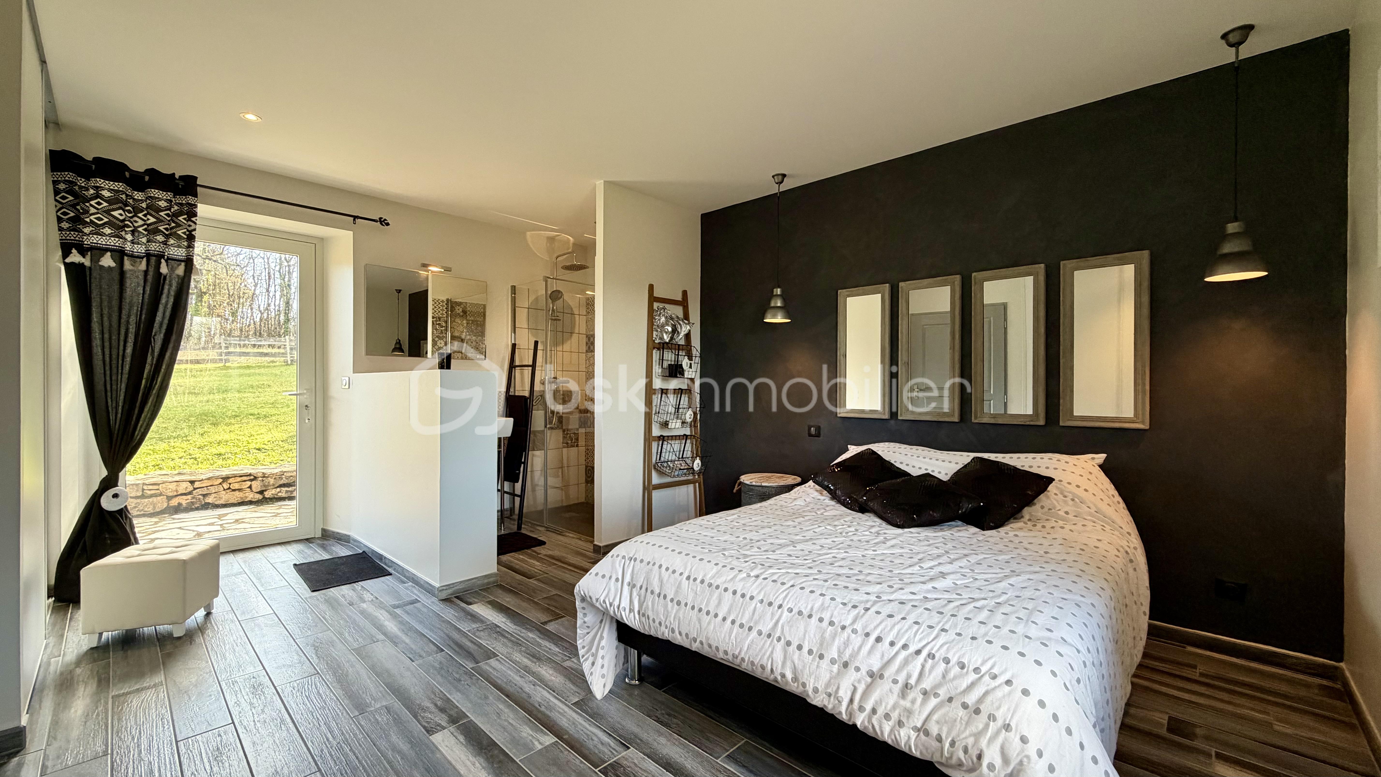 Maison de 210 m² - 55516AD6-66C1-4009-BE28-90B19EDF8F2C.jpeg