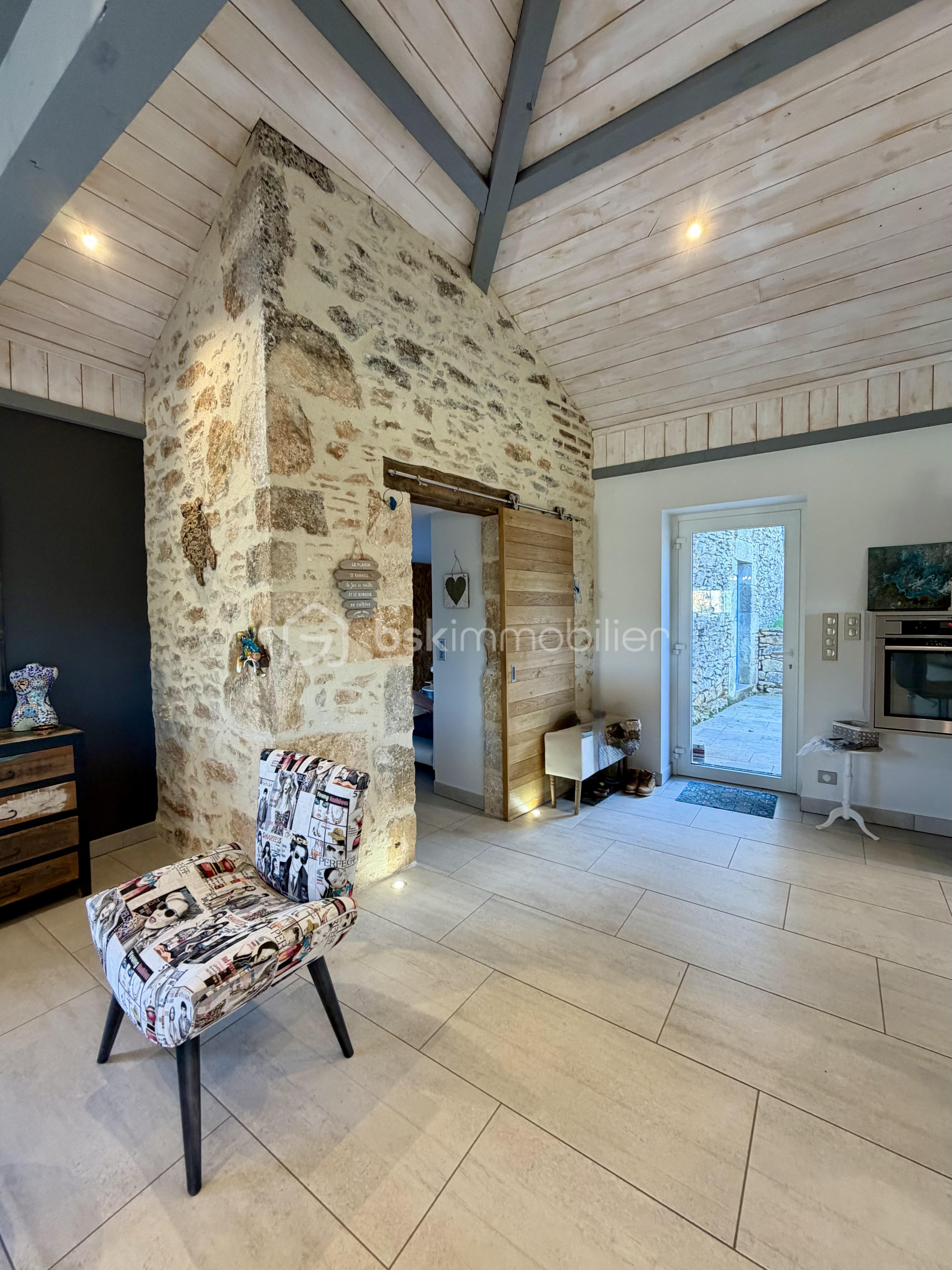 Maison de 210 m² - 8905C3BF-2B8F-4934-8F30-D89D726E78C1.jpeg