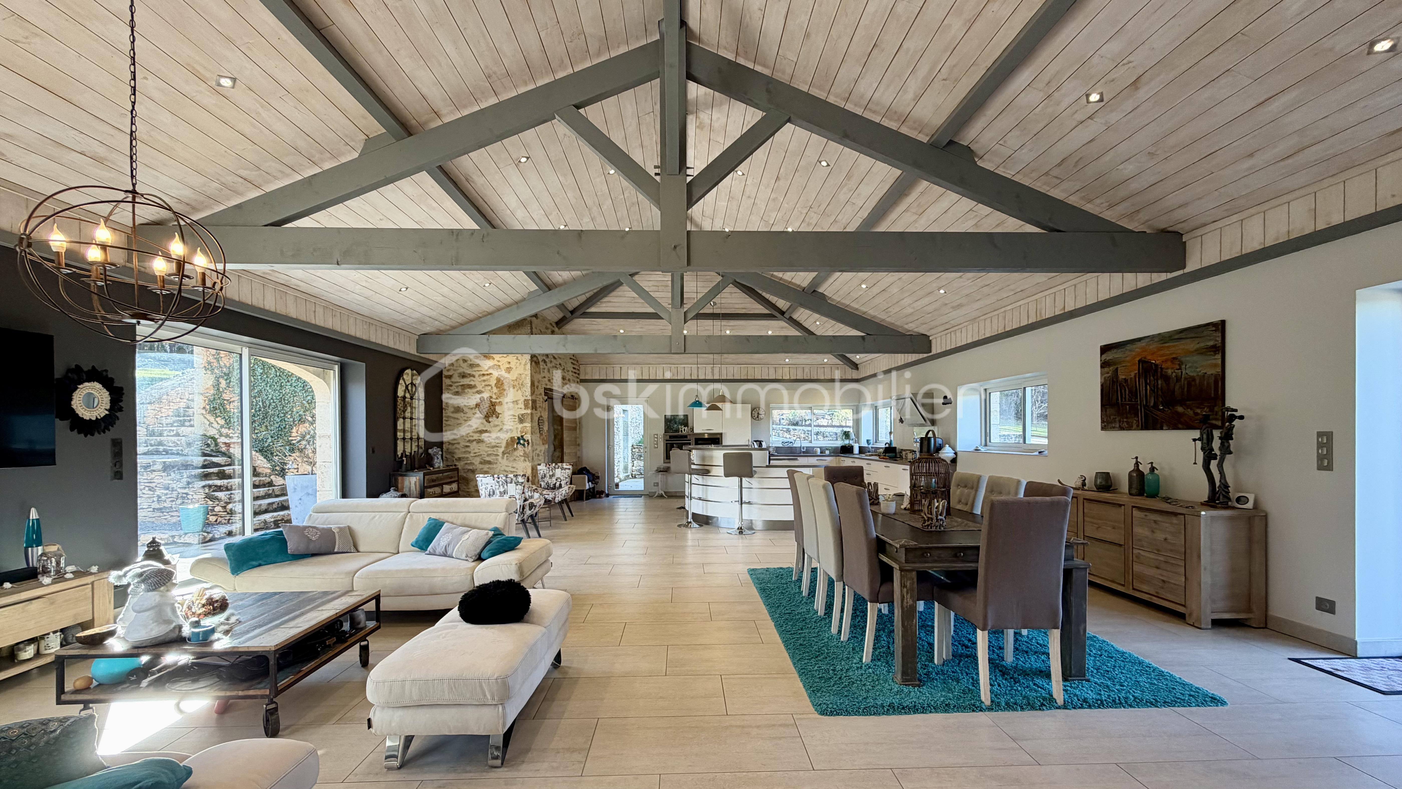 Maison de 210 m² - 761926F2-2A18-4C93-B88D-B9F9826CBDFE.jpeg