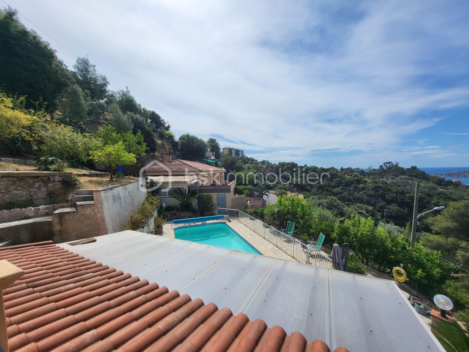 Maison de 247 m² - 3373c08b-7668-45dd-bb57-108d77a385ae.jpg