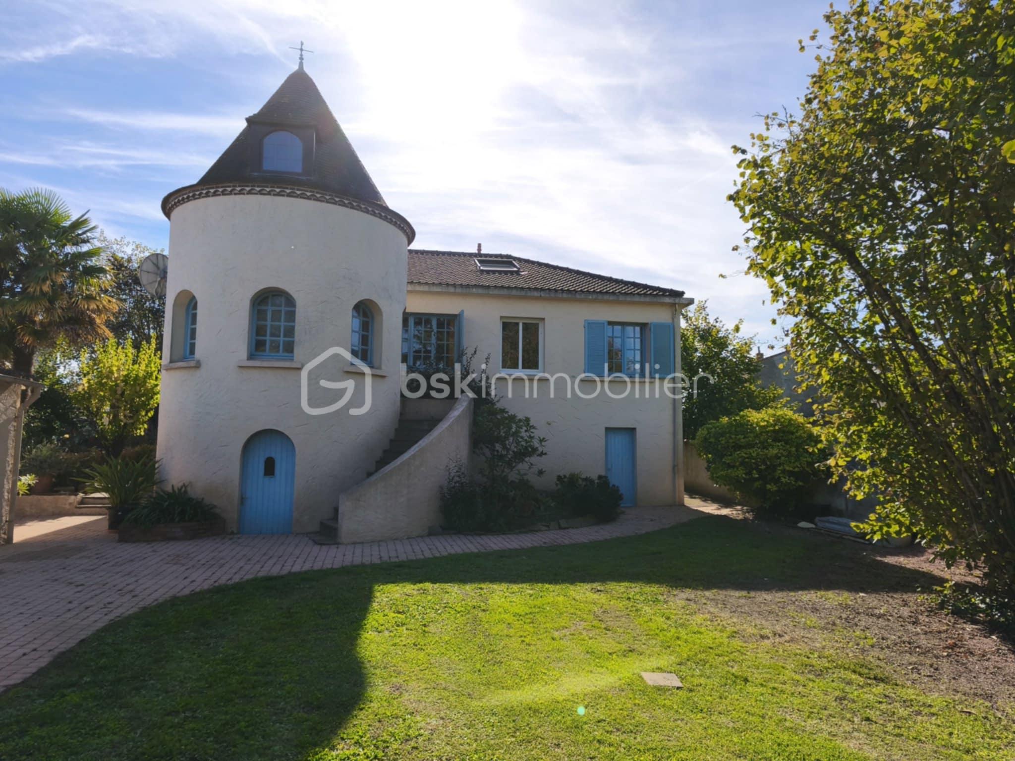 Domaine de 134 m² - 0e23f8f1-d7df-4046-9bb3-dc6ce5b9b573.jpg