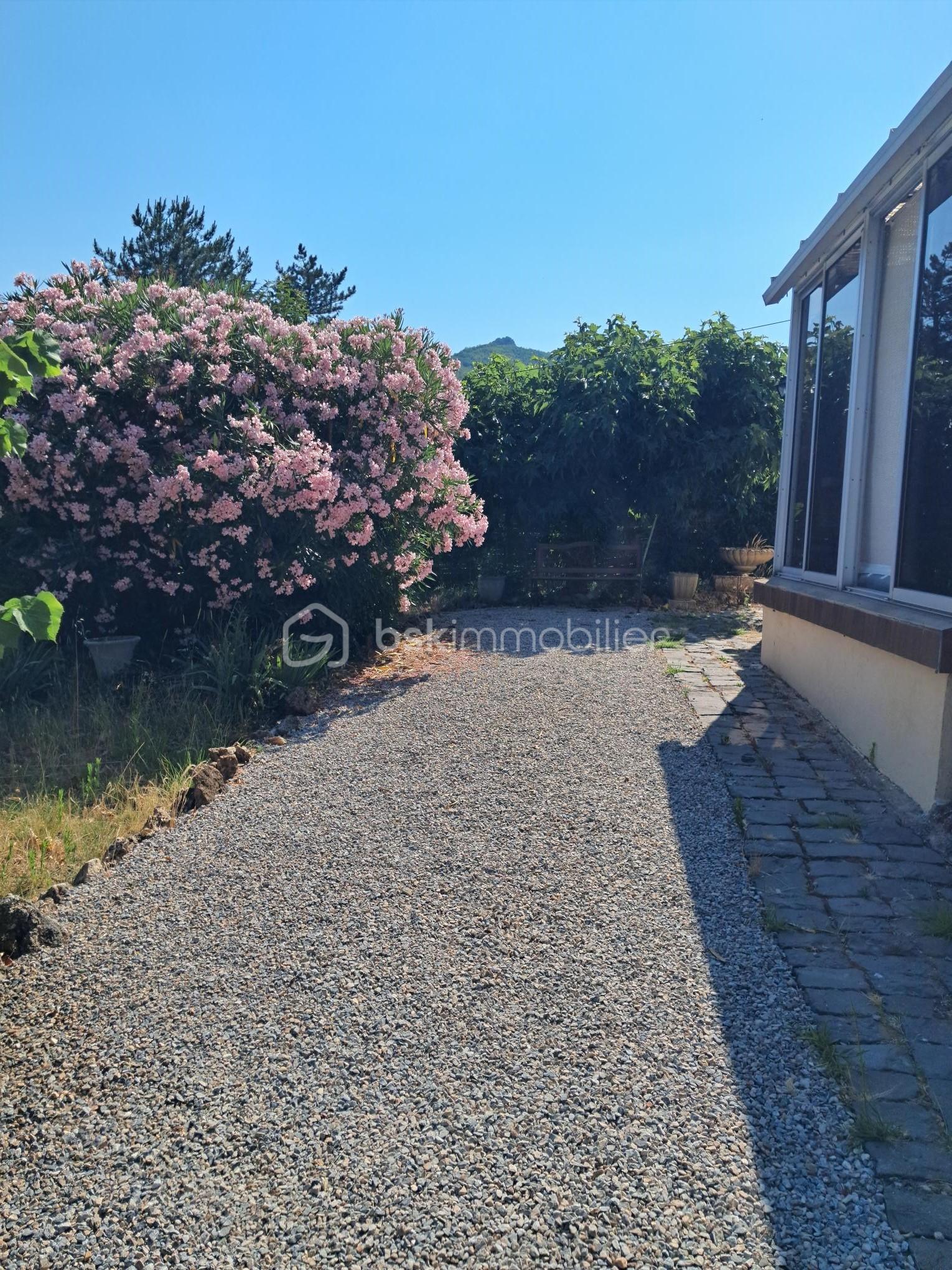 vue exterieure laurier veranda.jpg