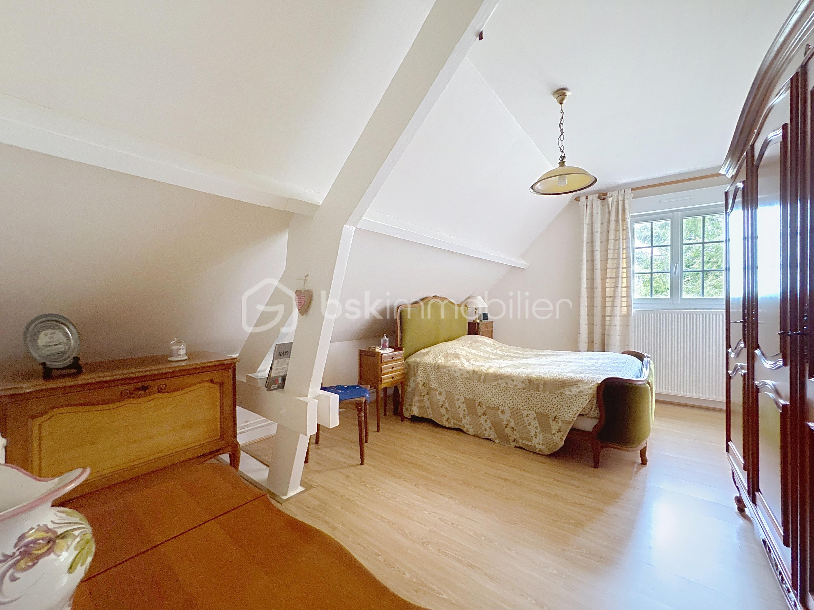 Maison de 133 m² - Chambre 4 étage.jpg