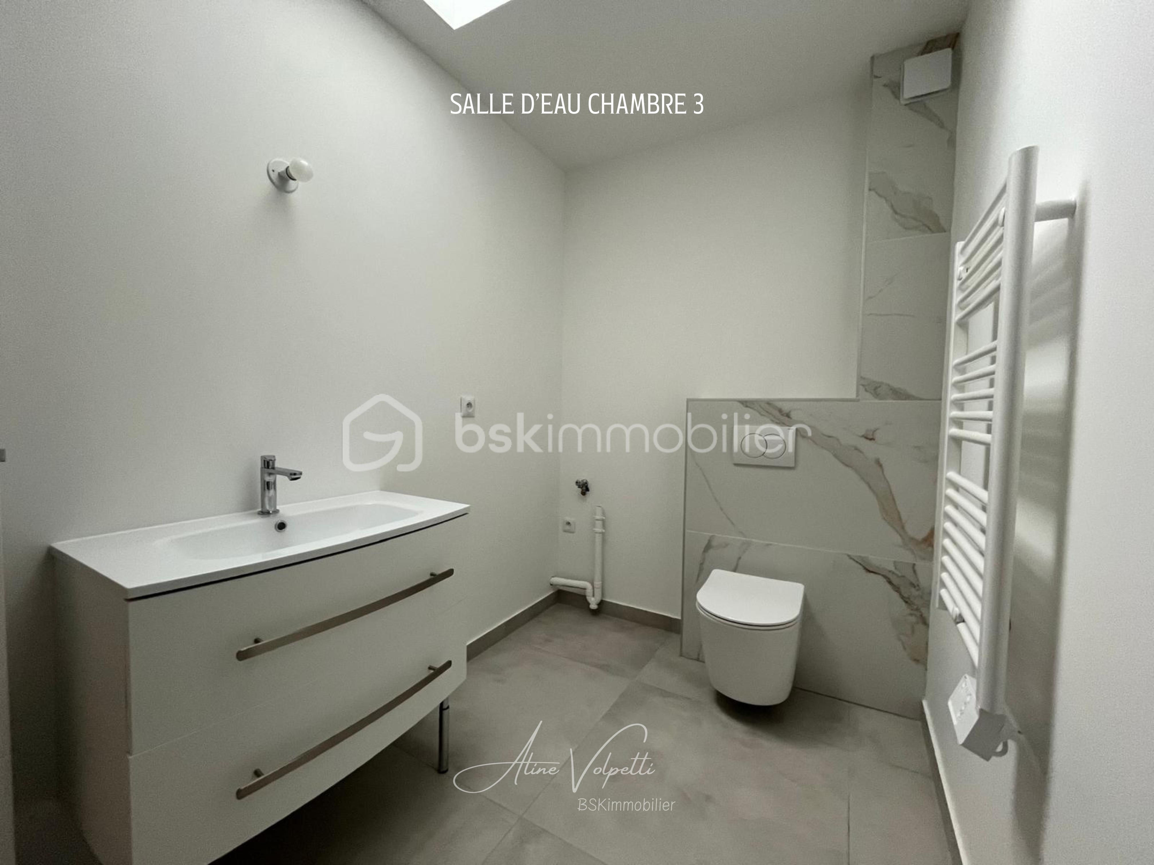 Maison de 137,99 m² - 2.png