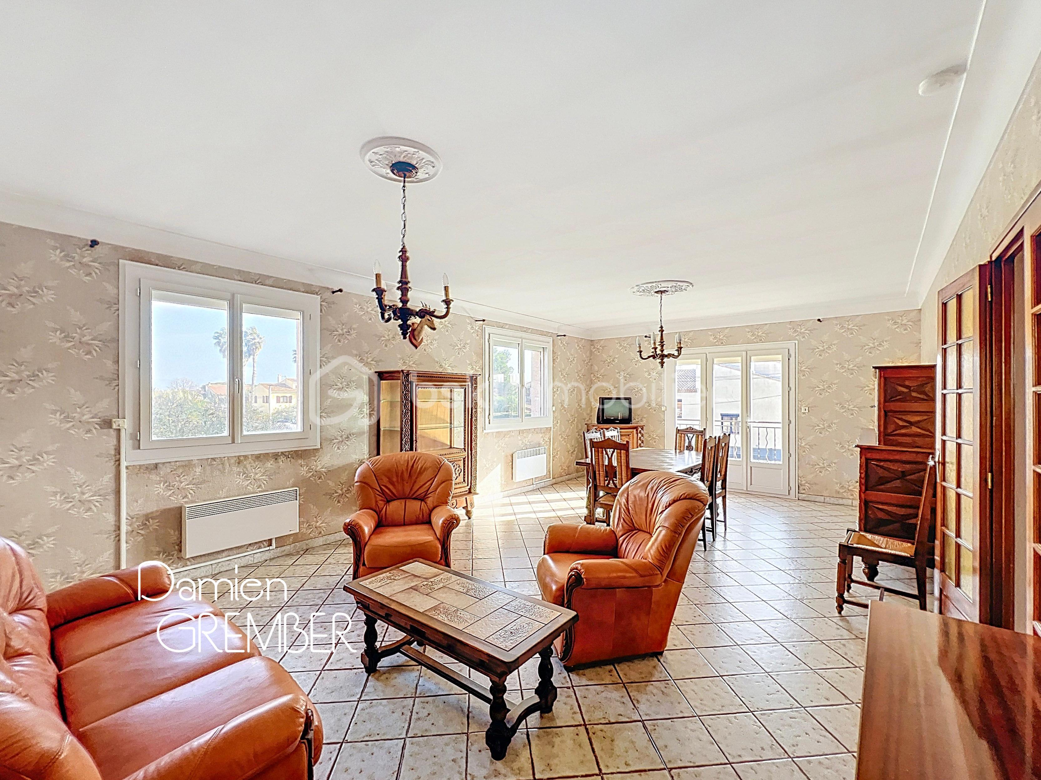 Maison traditionnelle de 125 m² - 02 Salon séjour.jpg