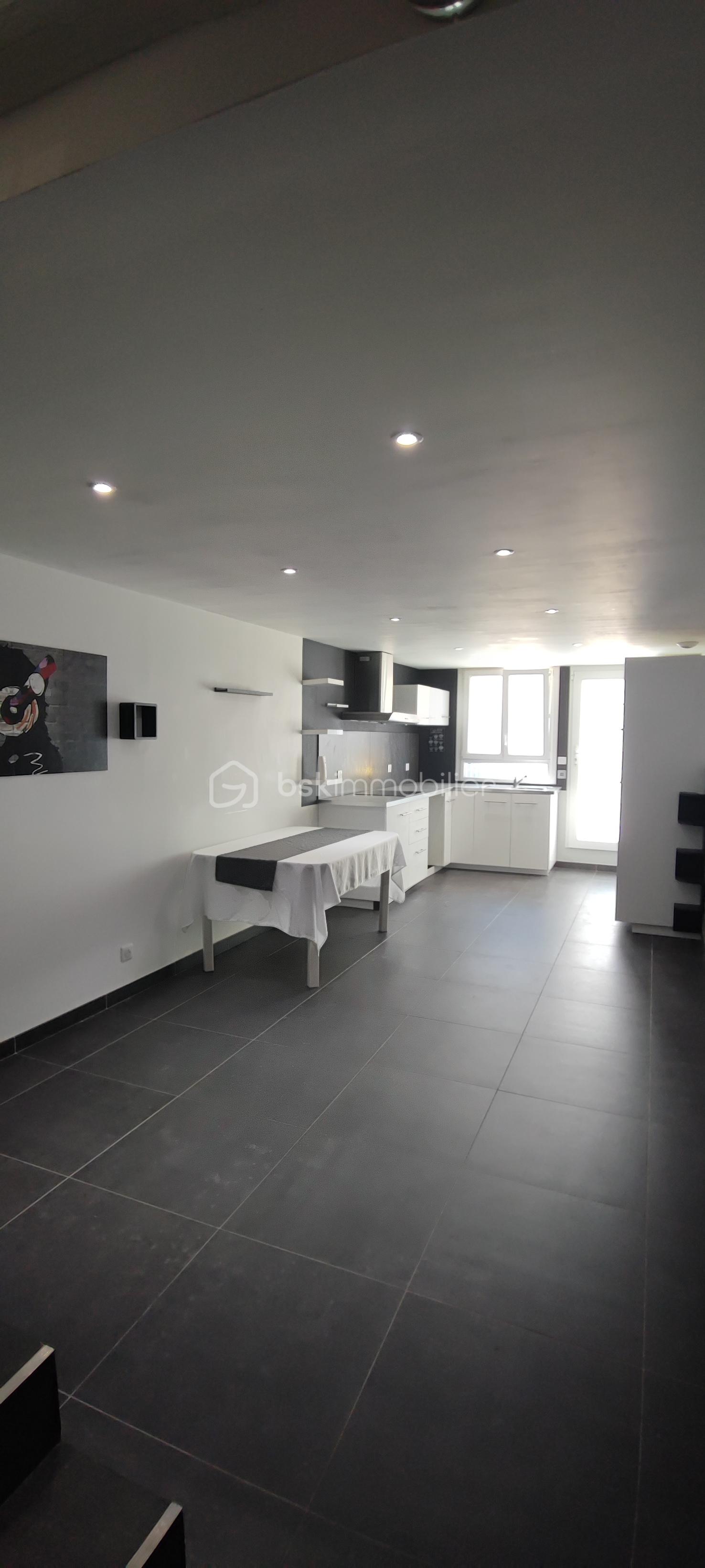 Maison 3 pièces 74 m² · à Lambesc · 74 m² · 239 000 €