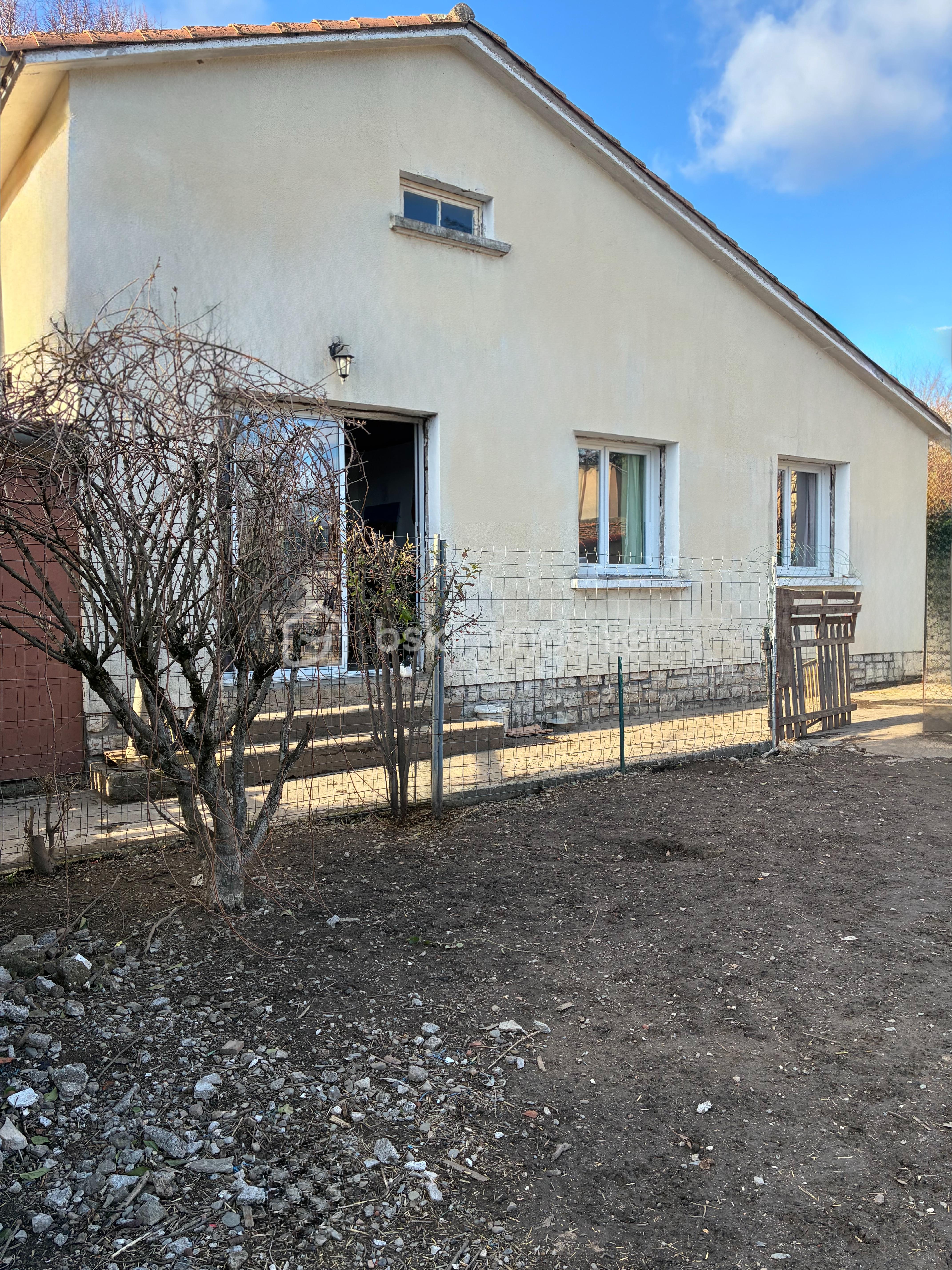 Maison de ville de 76 m² - PHOTO 4.JPG