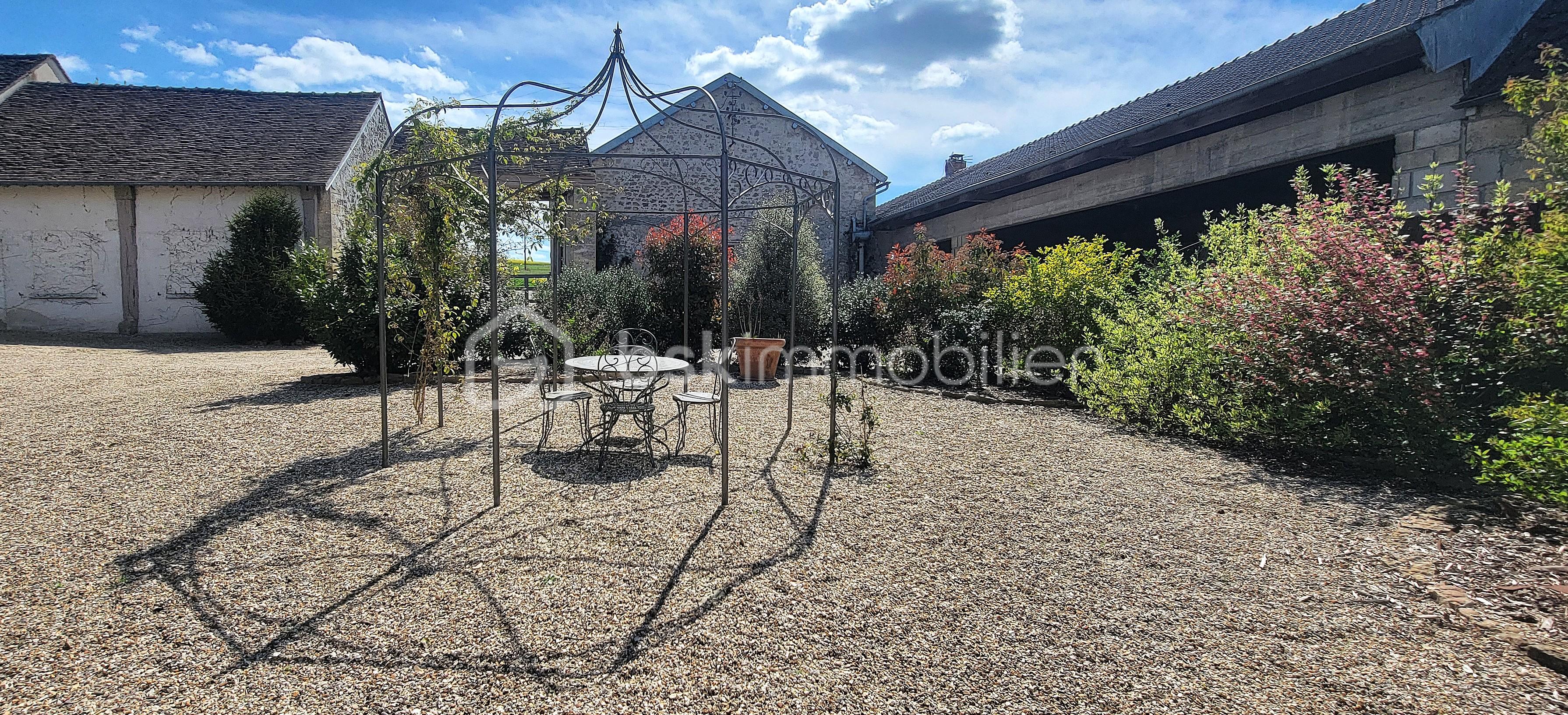 Demeure de 497 m² - 16.jpg