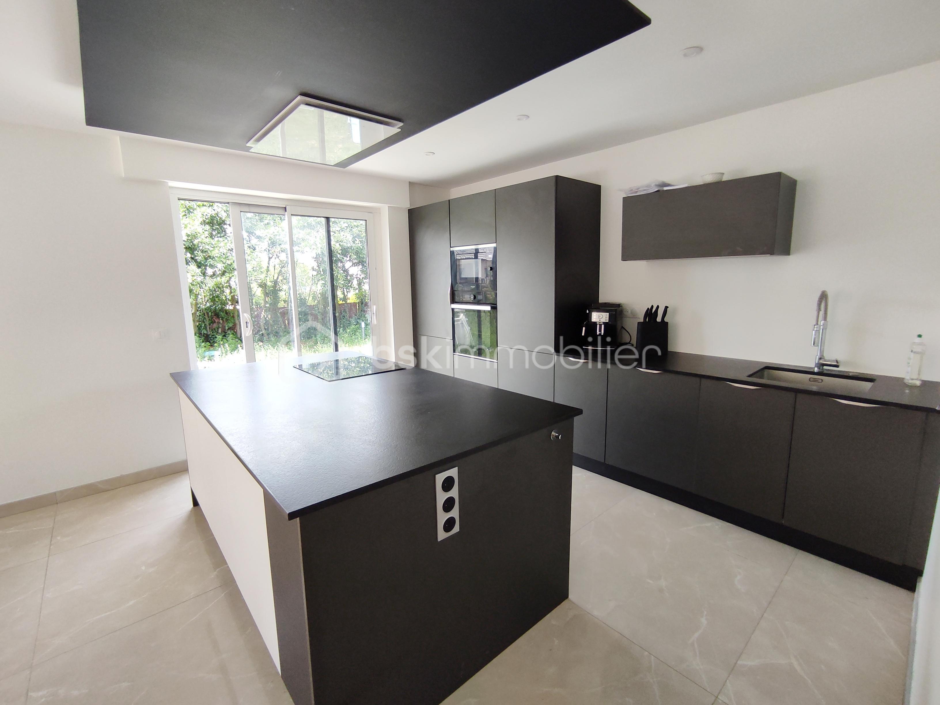 Maison de 180 m² - 1690888768369.jpg