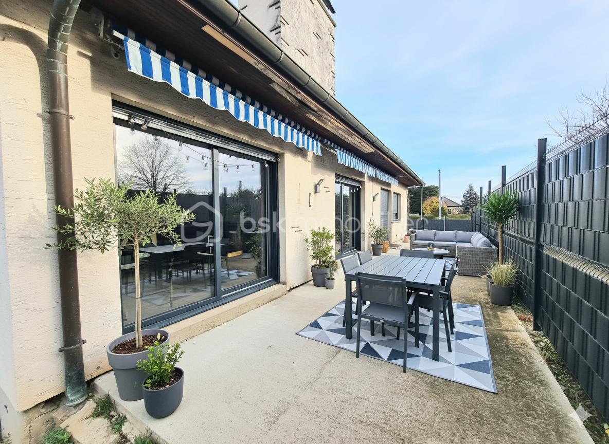 Maison de 180 m² - Gemini_Generated_Image_t3qv8ft3qv8ft3qv.png