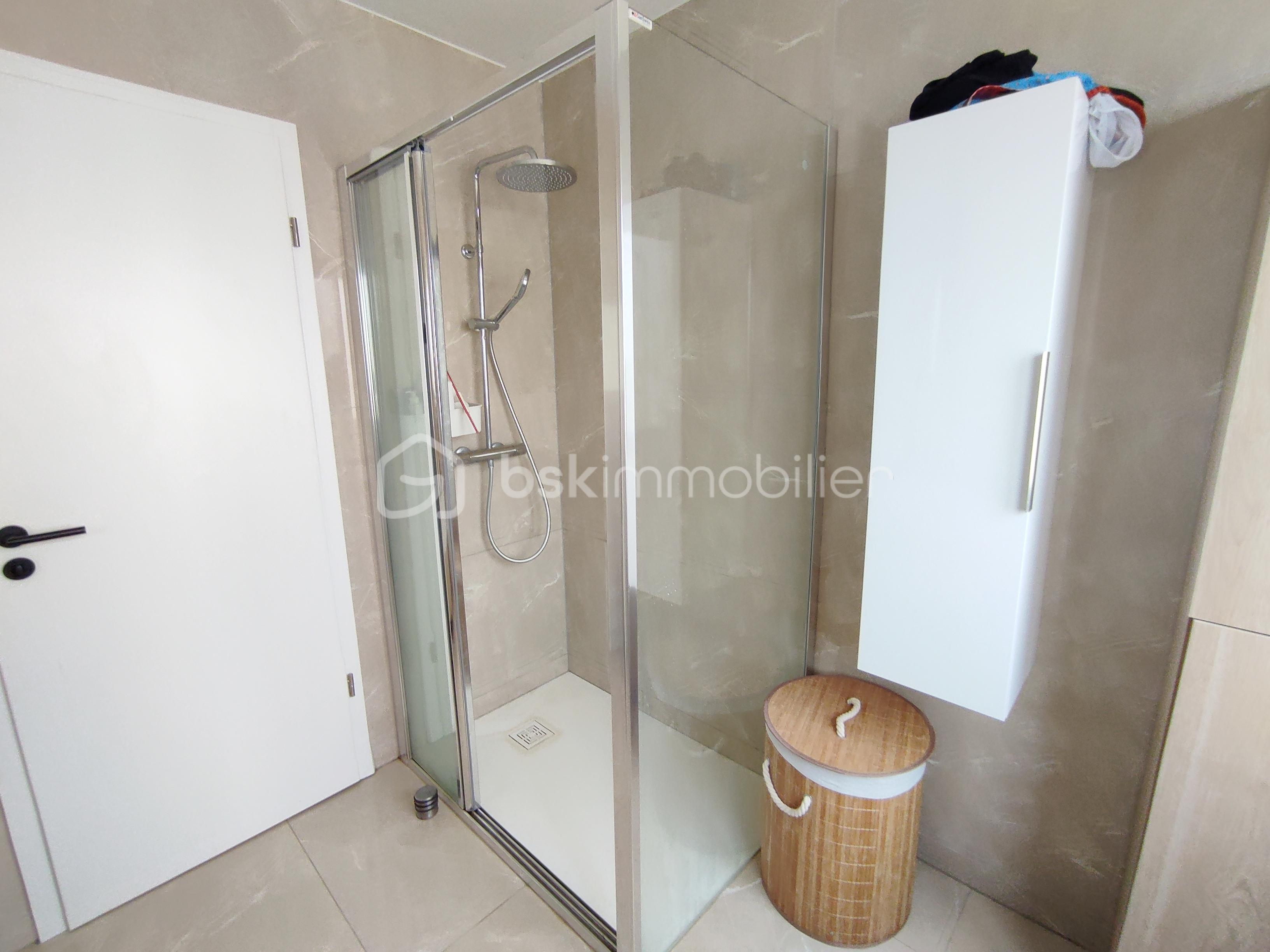 Maison de 180 m² - 1690888674915.jpg